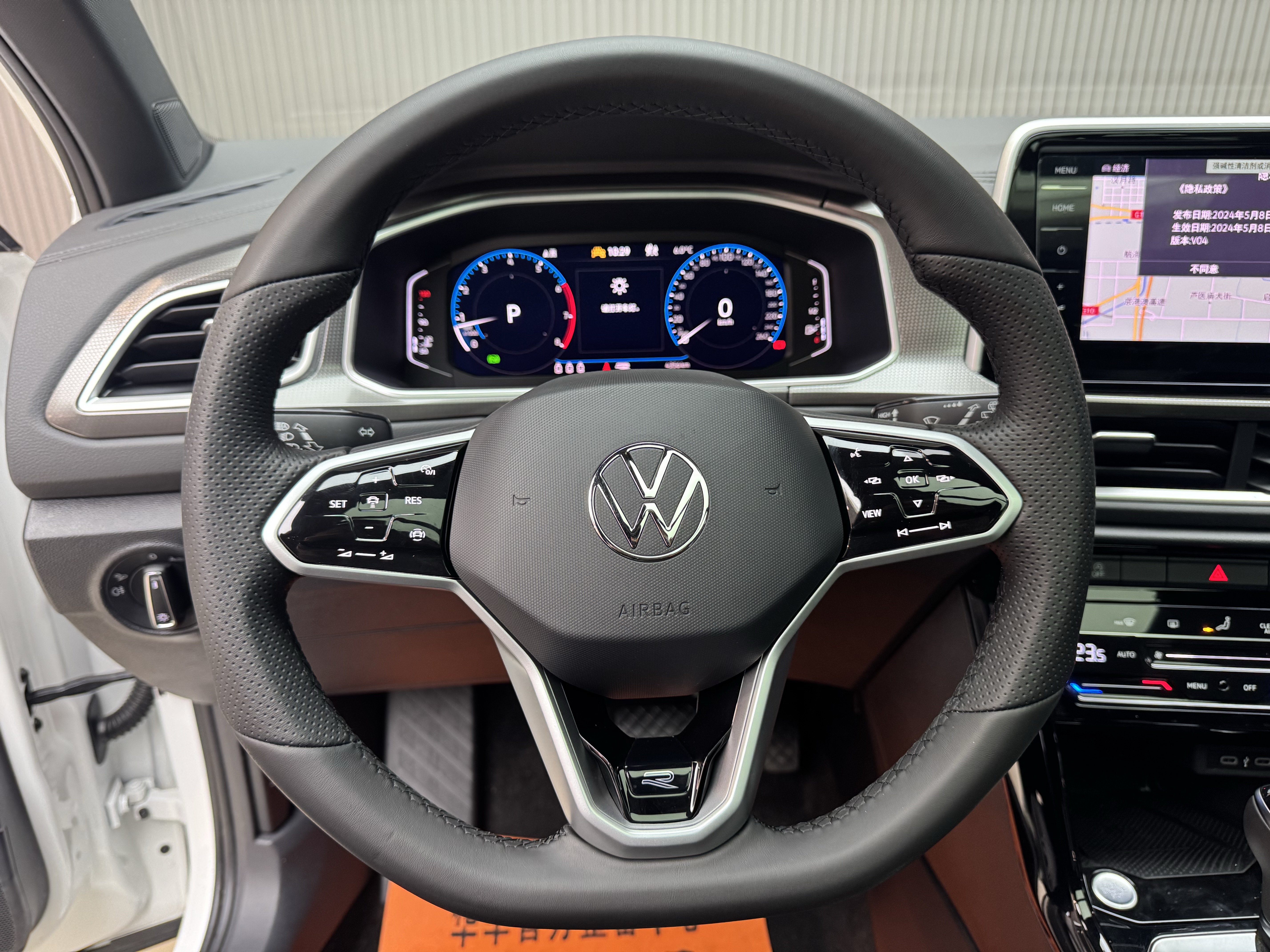 T-Roc 2025 car image #6