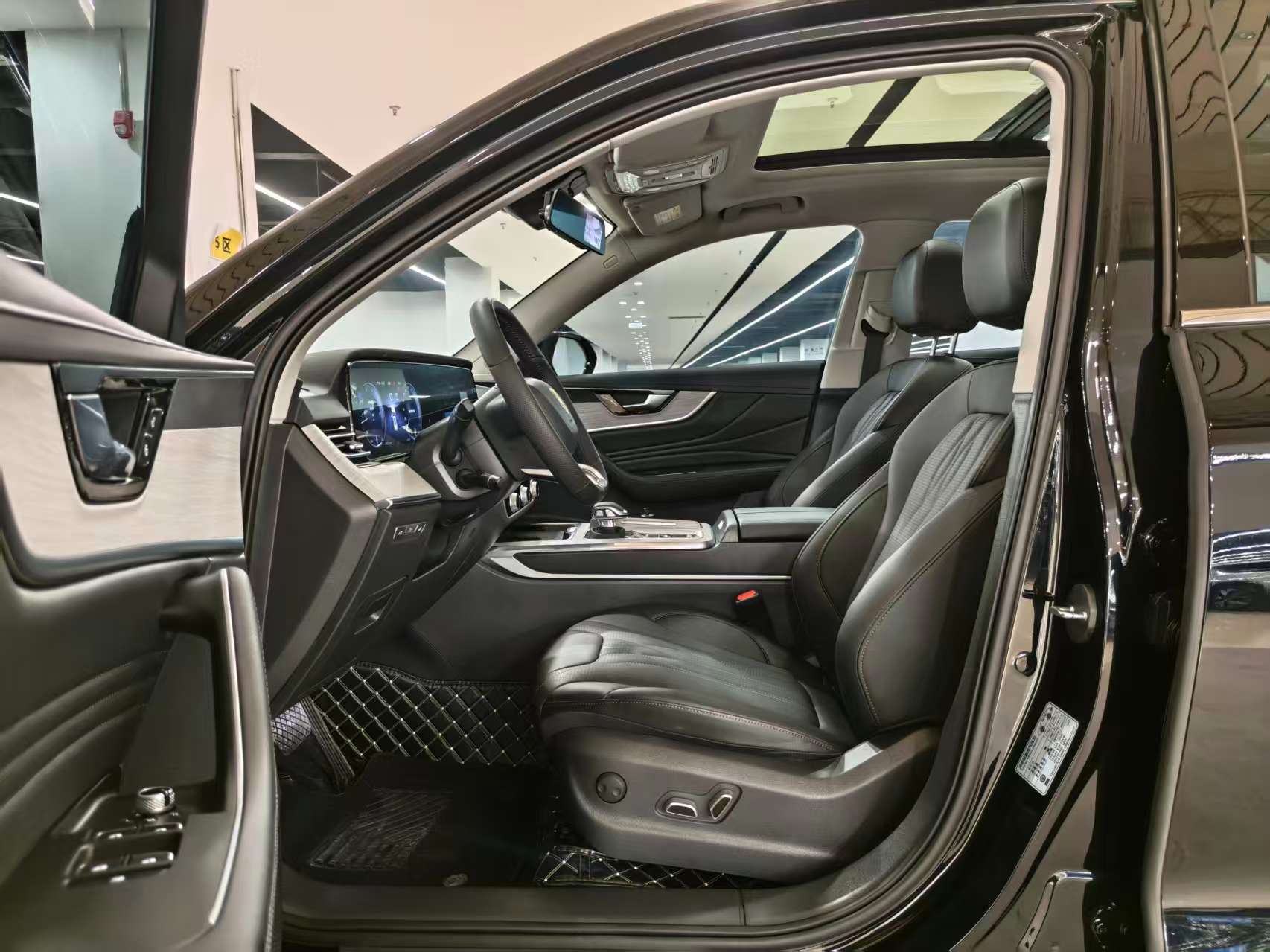 HongQi HS5 2025 car image #6