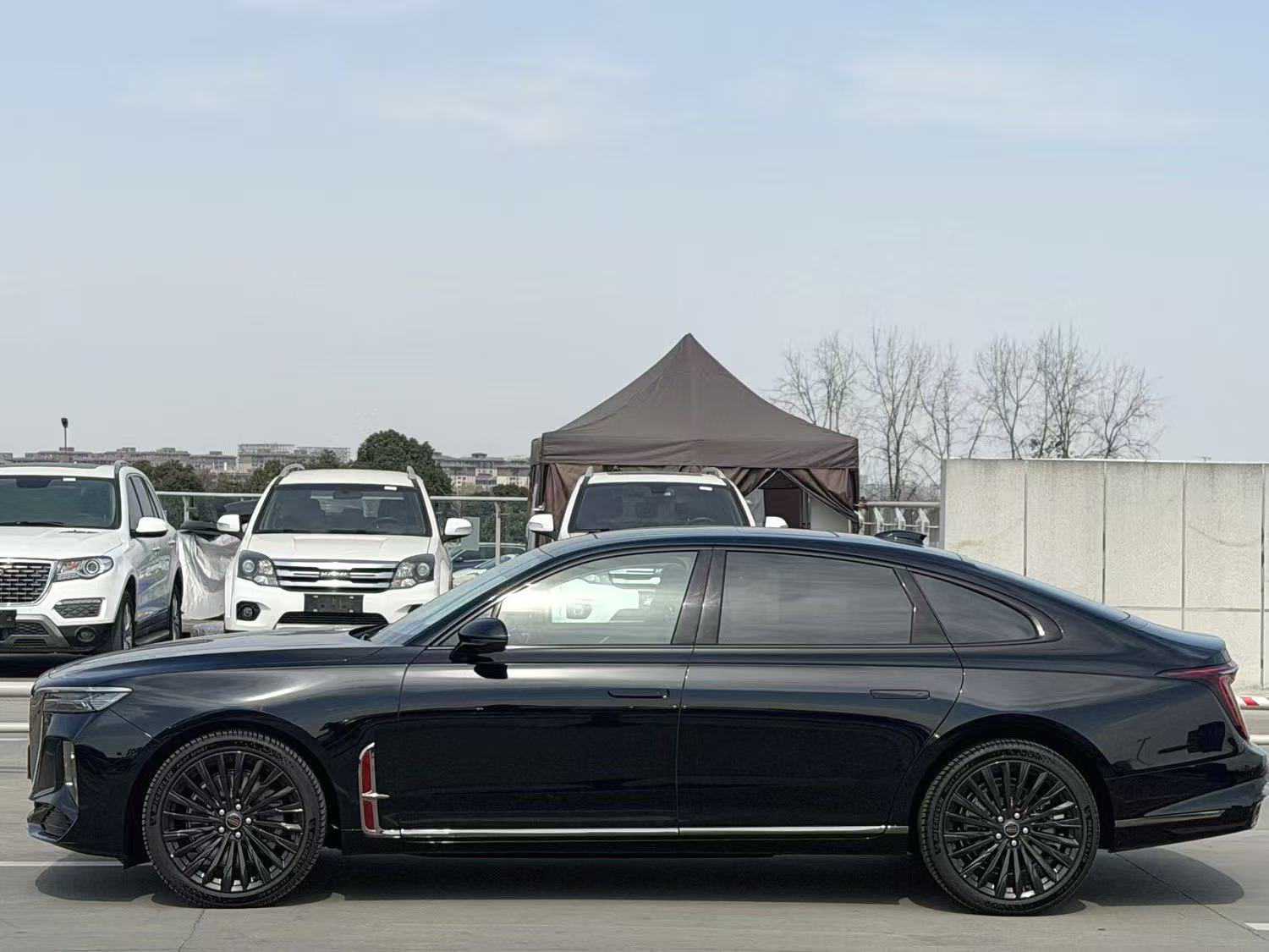 HongQi H9 2026 car image #6