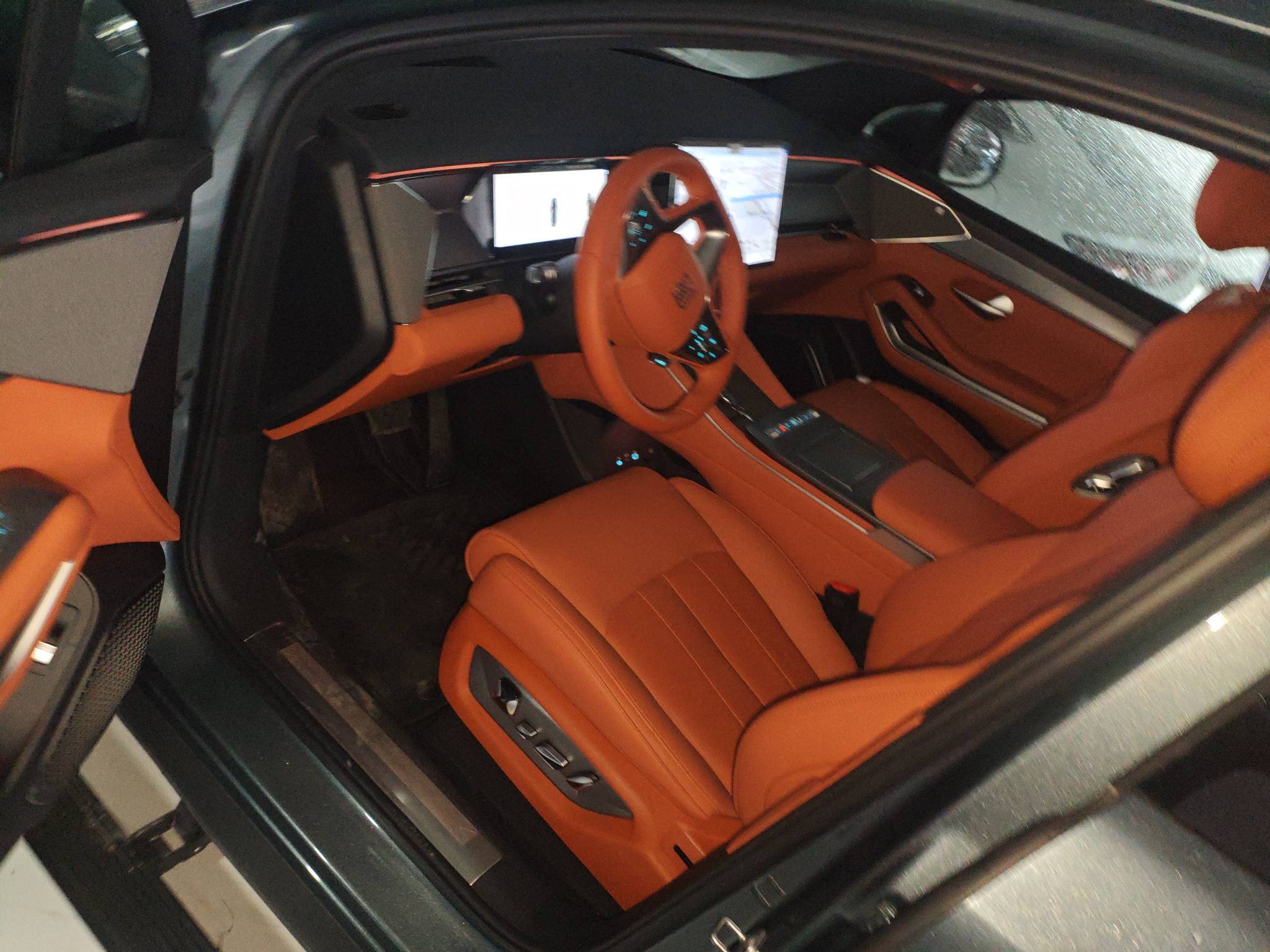 BYD Tang L 2025 car image #6
