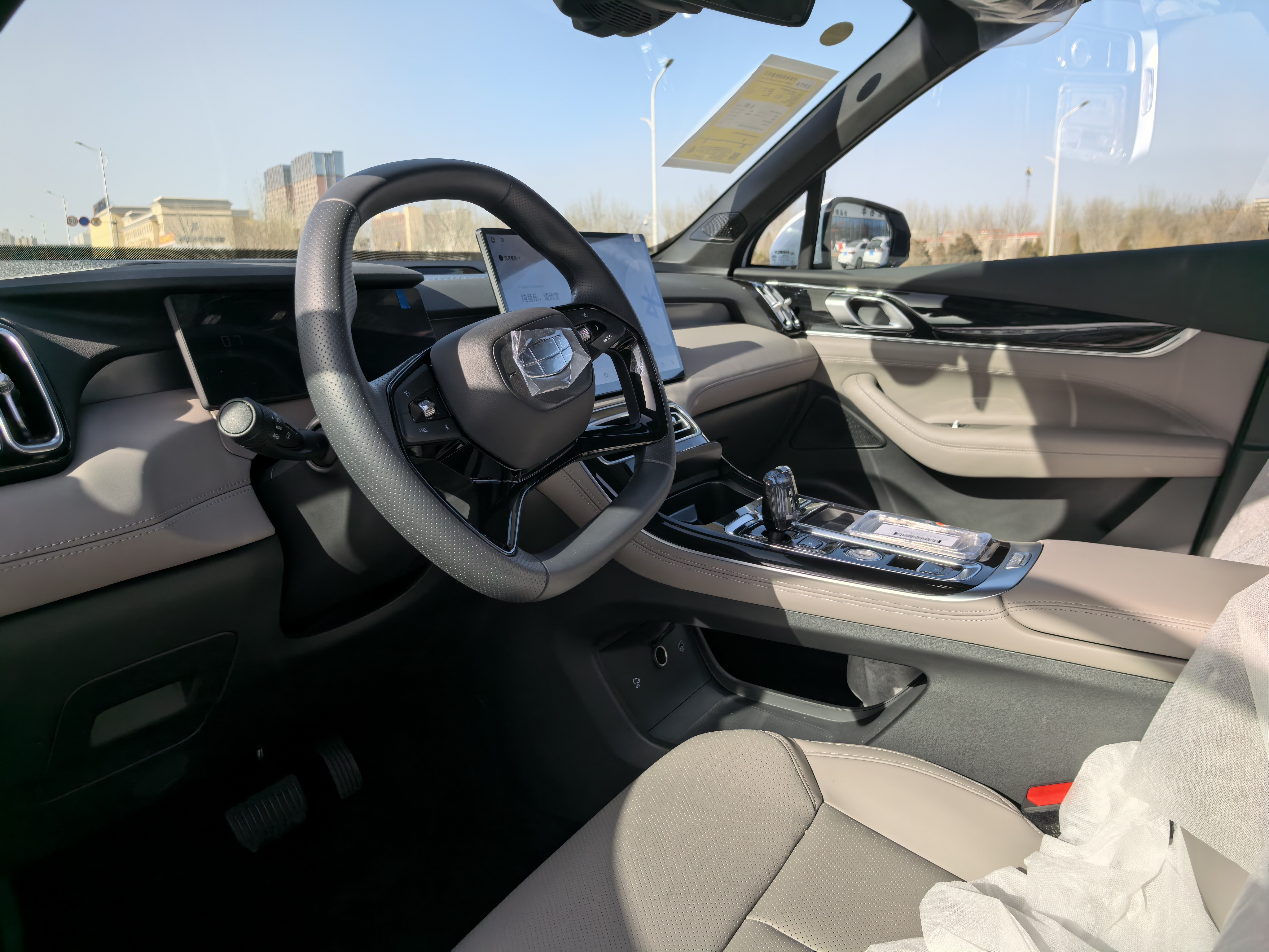 GEELY Boyue L 2026 car image #6