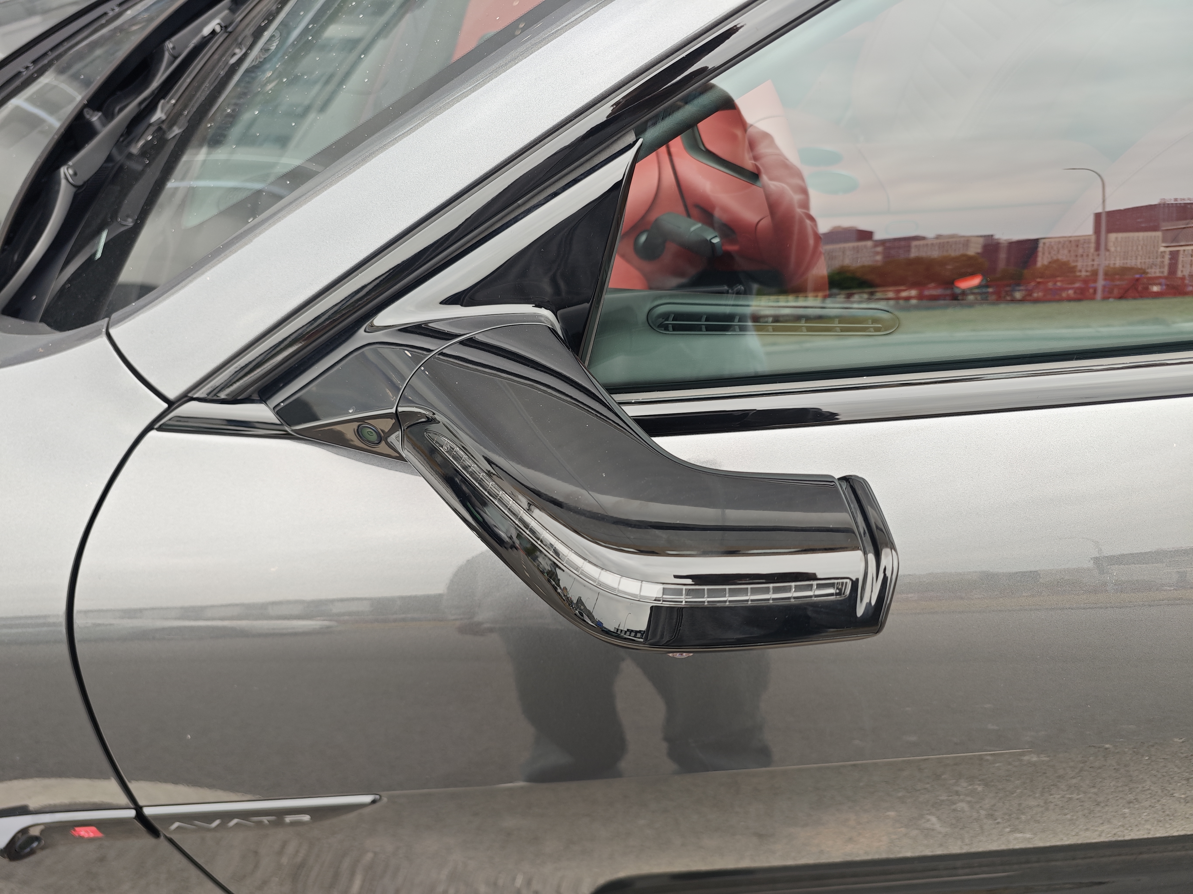 Avatr 06 2025 car image #6