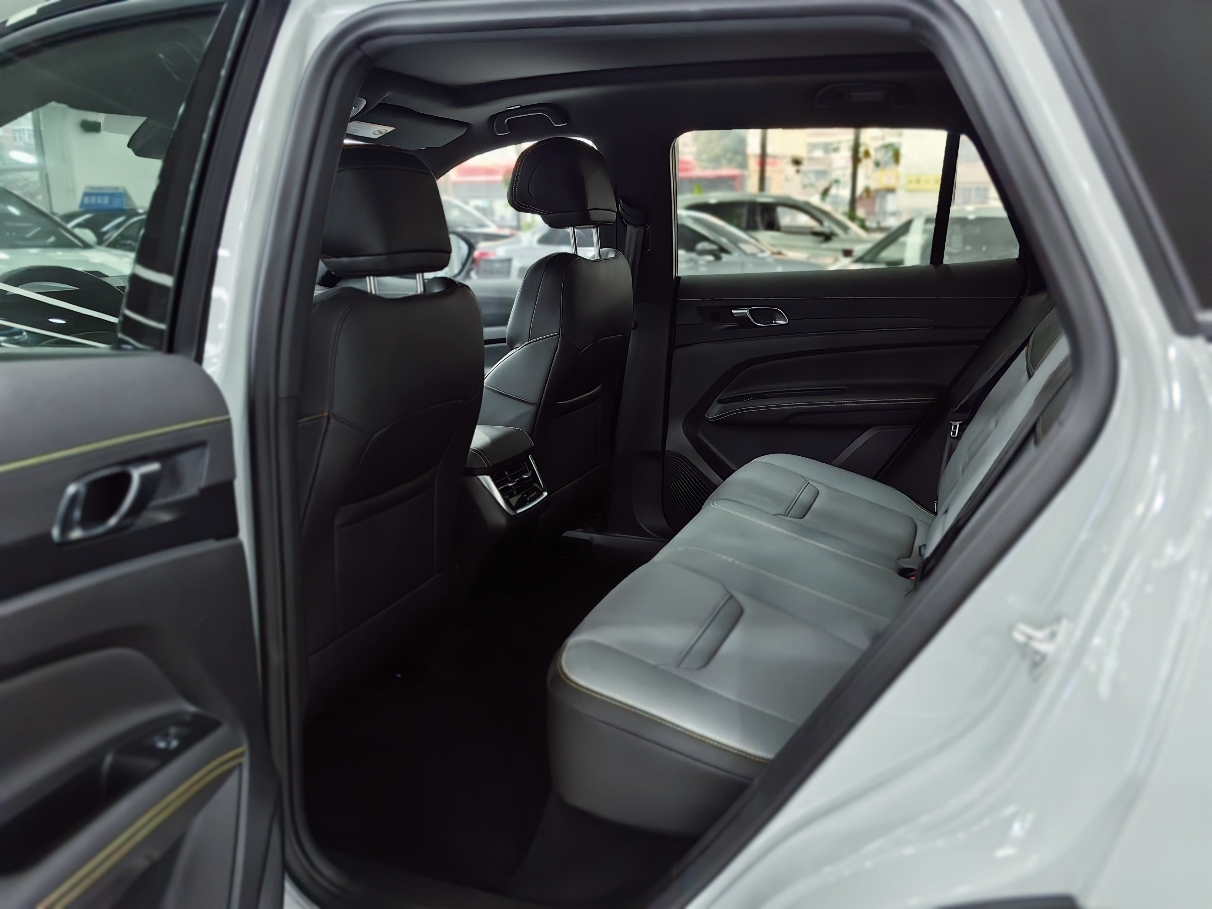 Ford Equator Sport 2025 #6 Ford Equator Sport 2025 car image #6