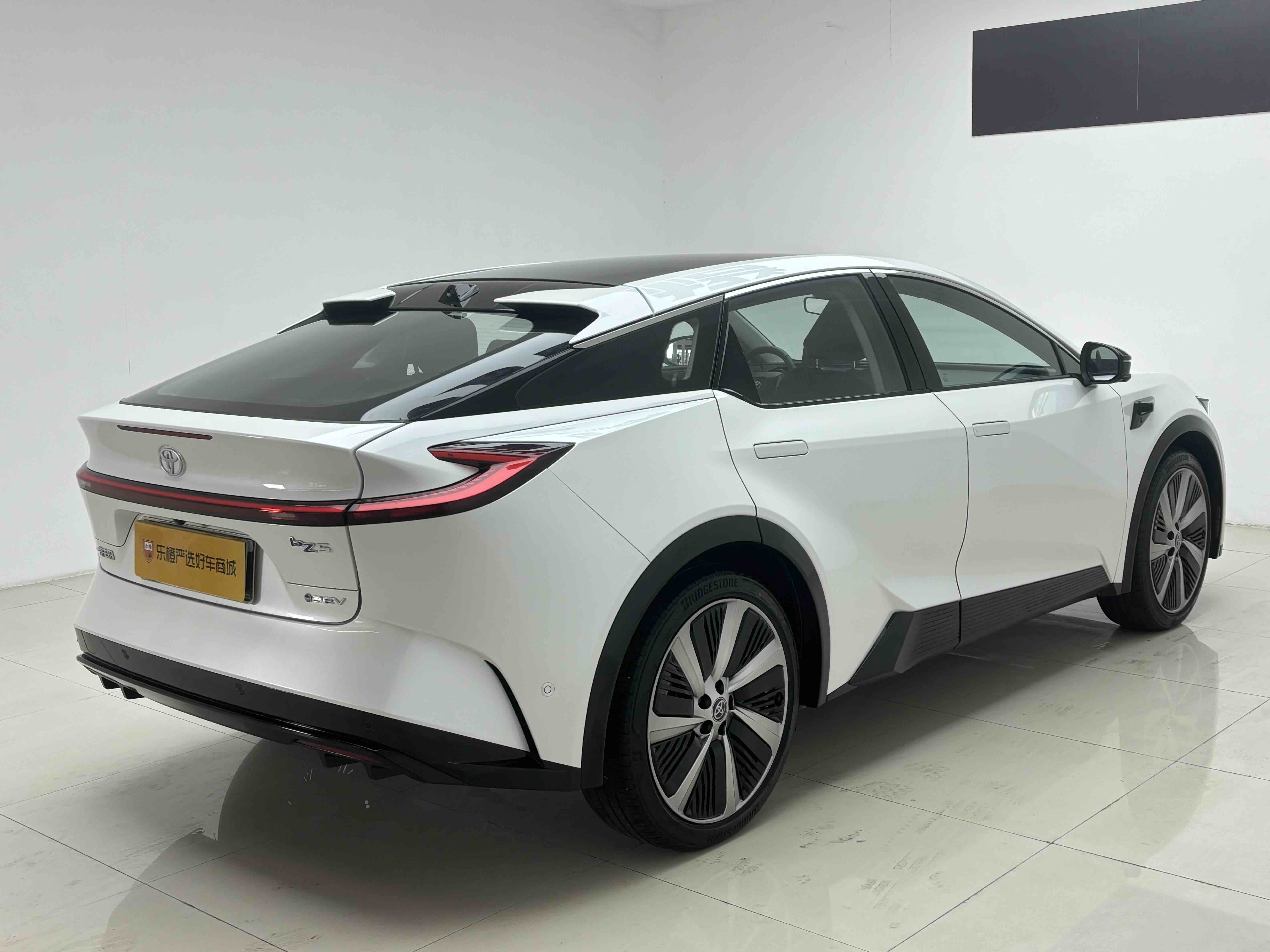 Toyota bZ5 2025 car image #6