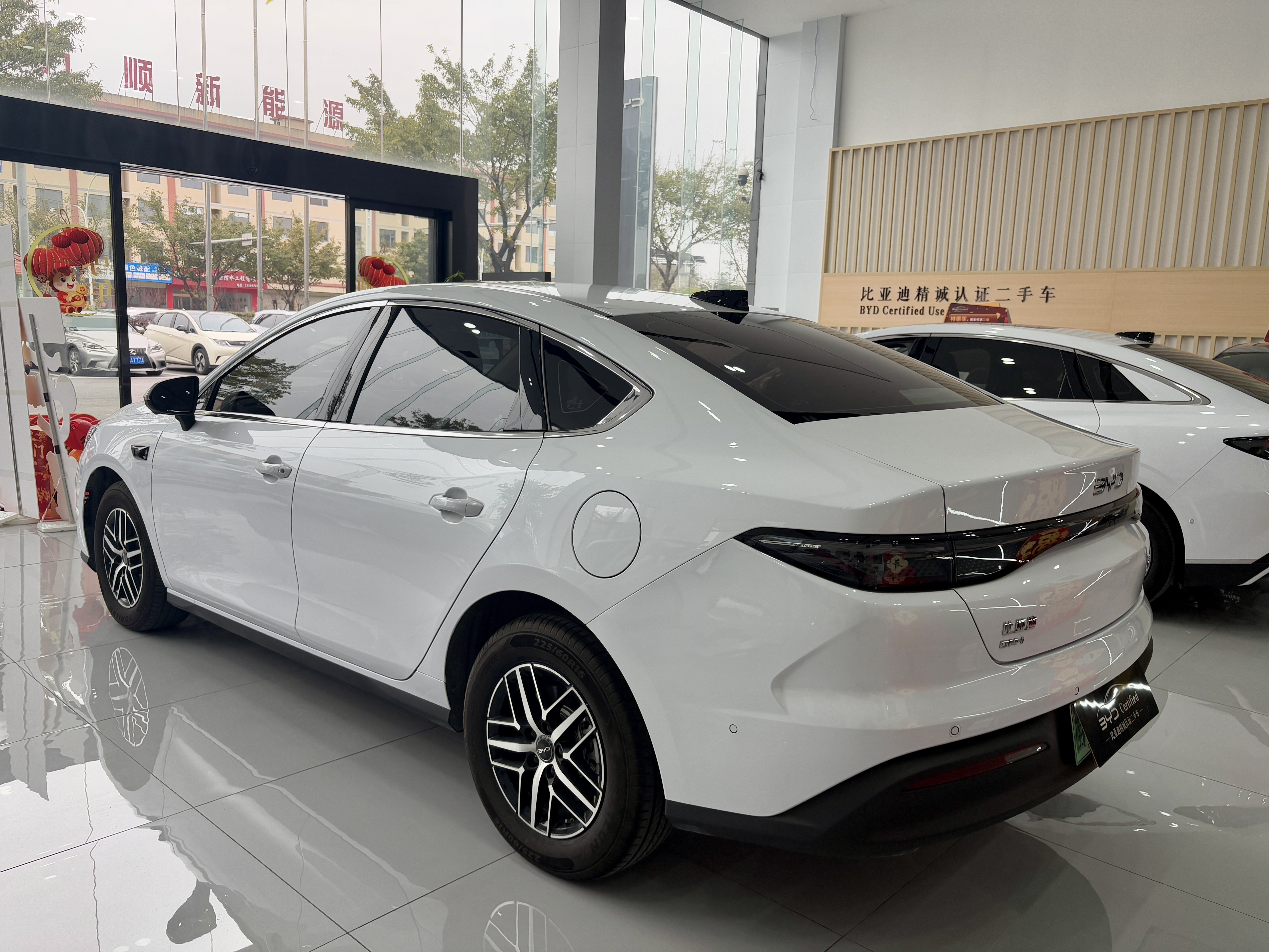 BYD Seal 05 DM-i 2025 car image #6