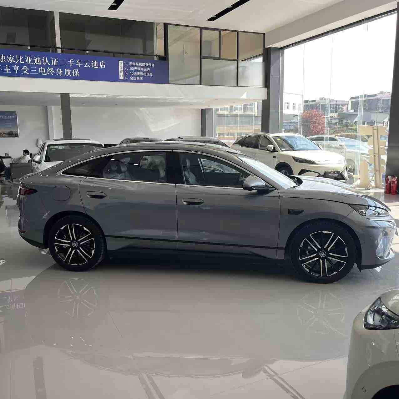 BYD Qin L 2025 #6 BYD Qin L 2025 car image #6