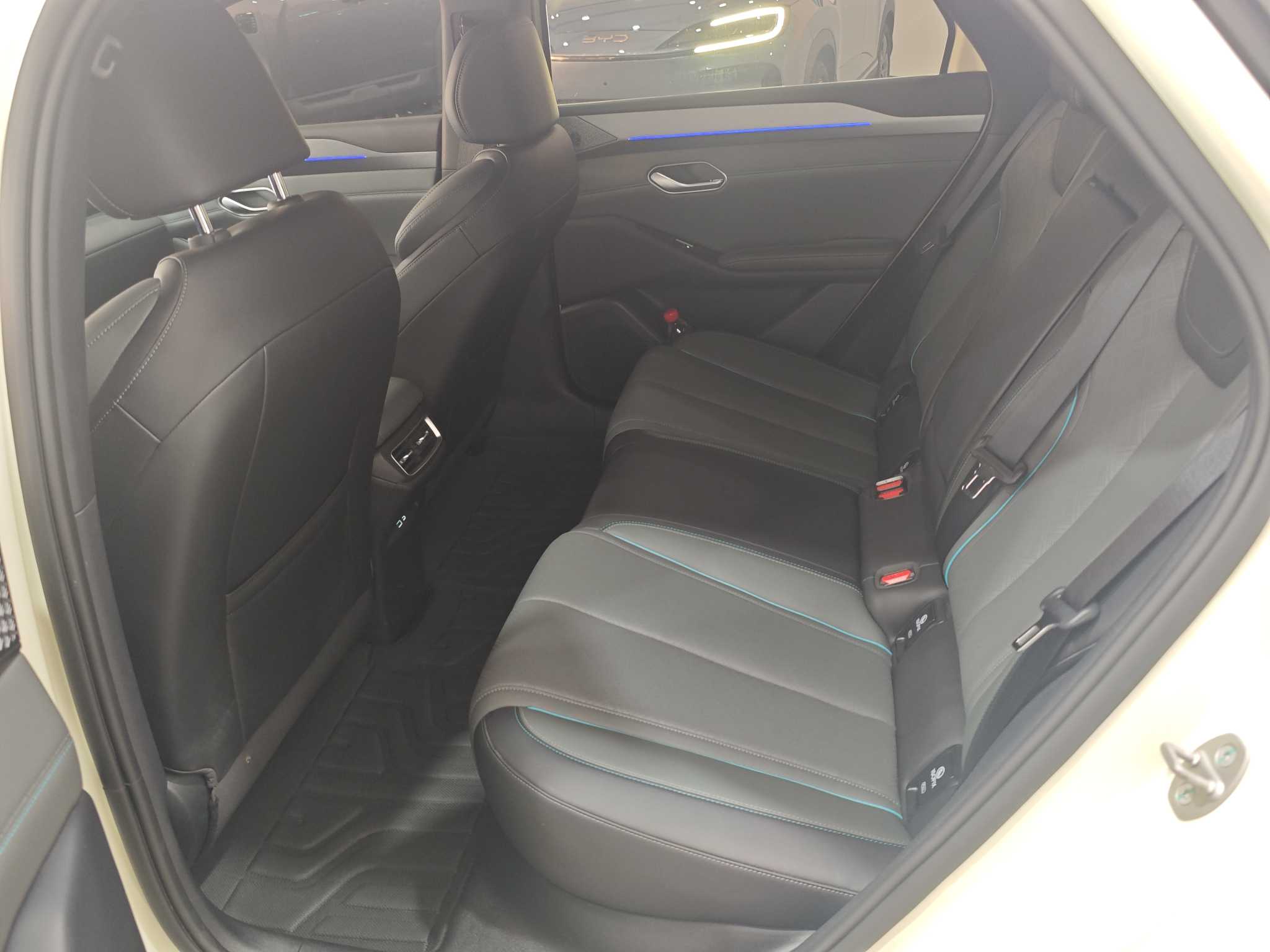 BYD Qin L 2025 #6 BYD Qin L 2025 car image #6