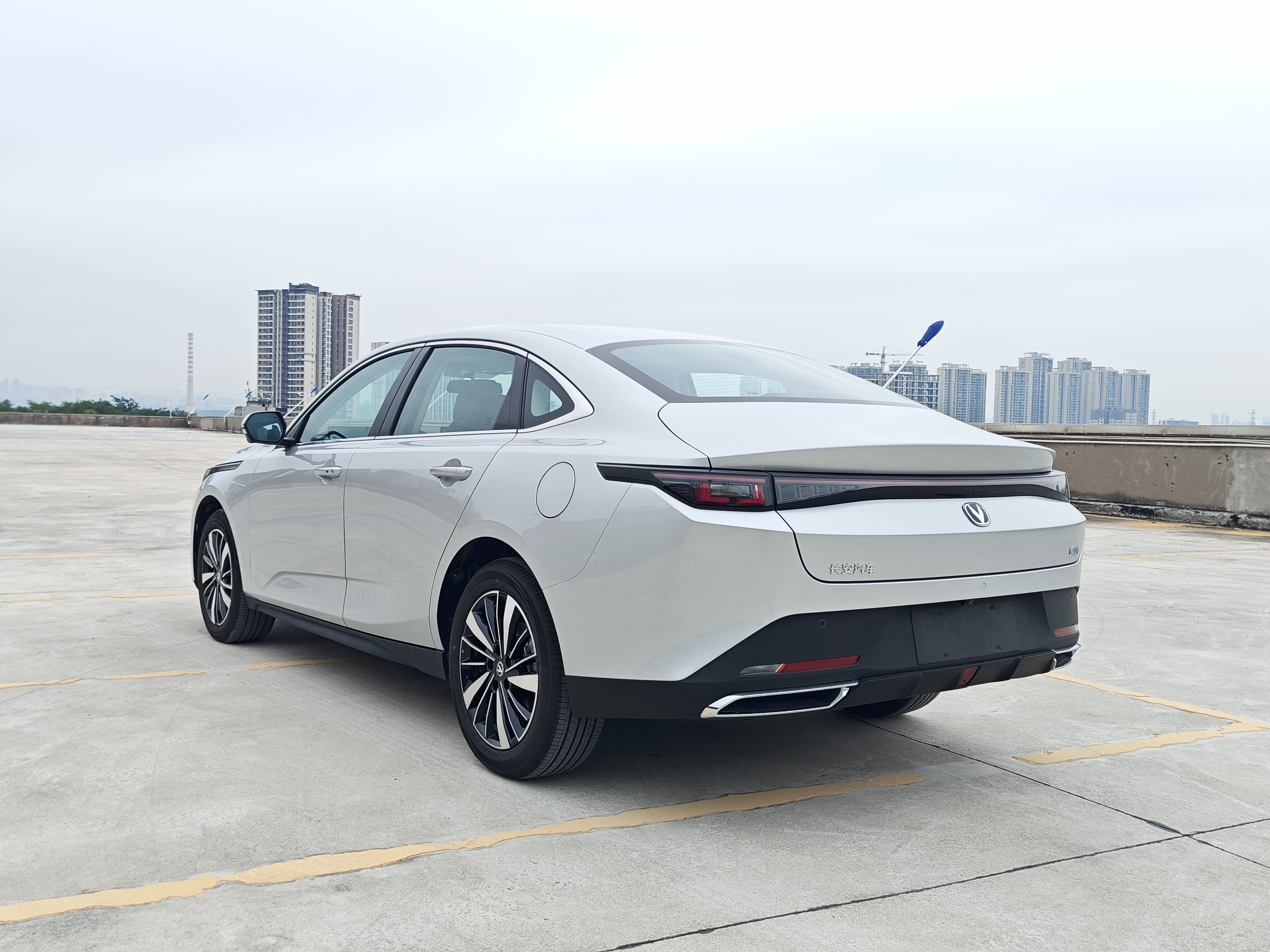 Changan EadoPHEV 2025 #6 Changan EadoPHEV 2025 изображение автомобиля #6