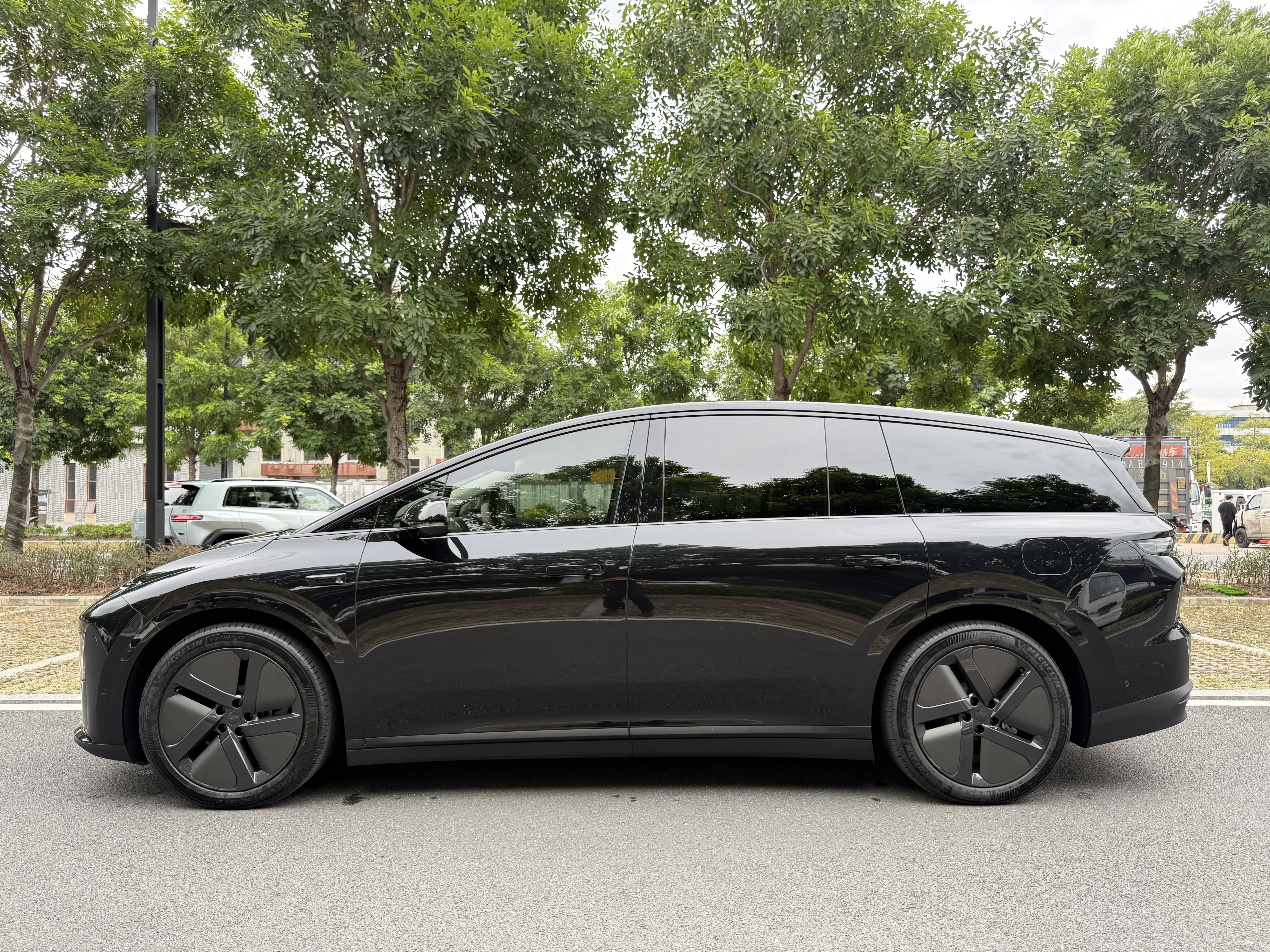 理想汽车 理想i6 2025 汽车图片 #6