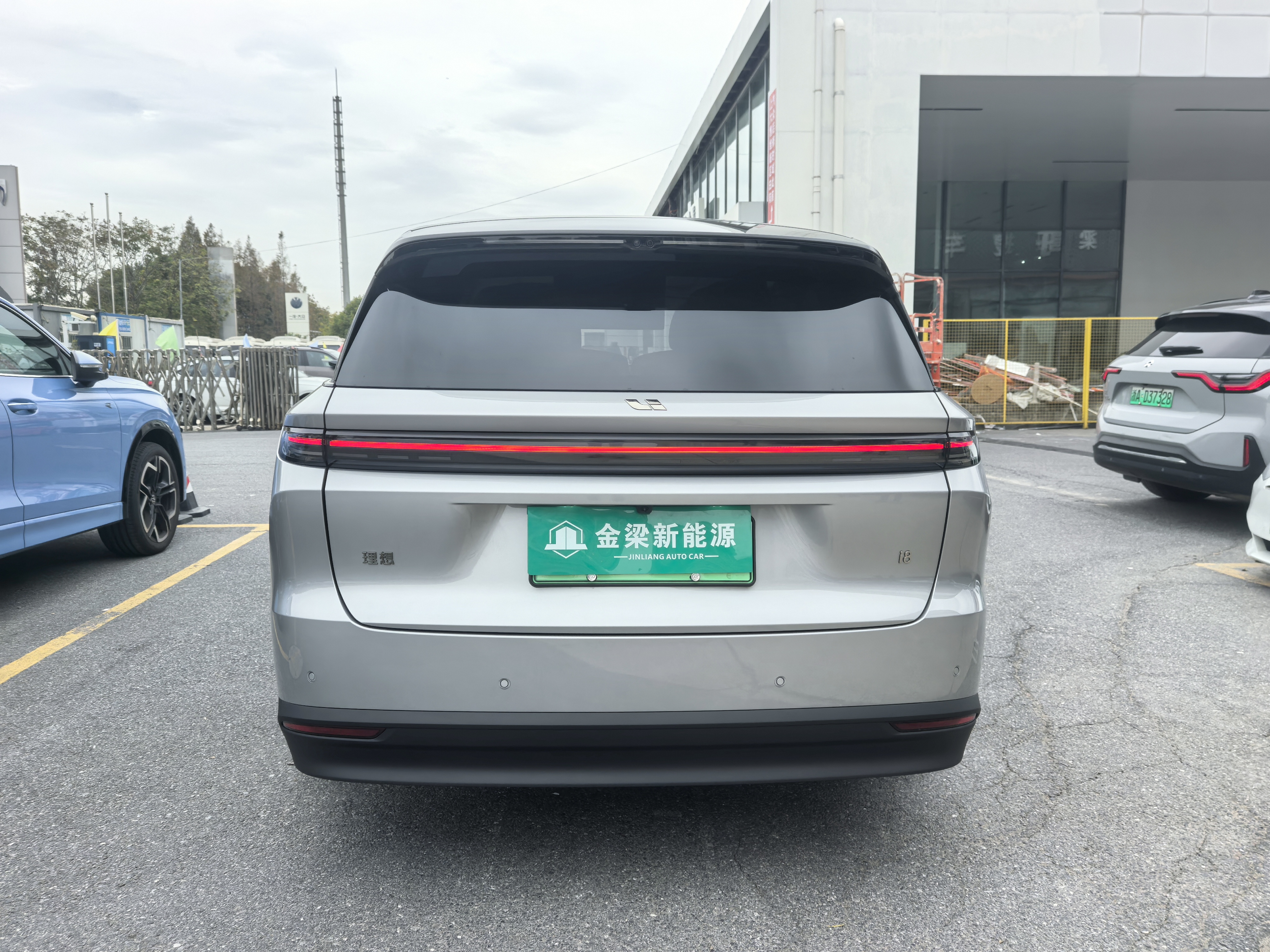 理想汽车 理想i6 2025 汽车图片 #6