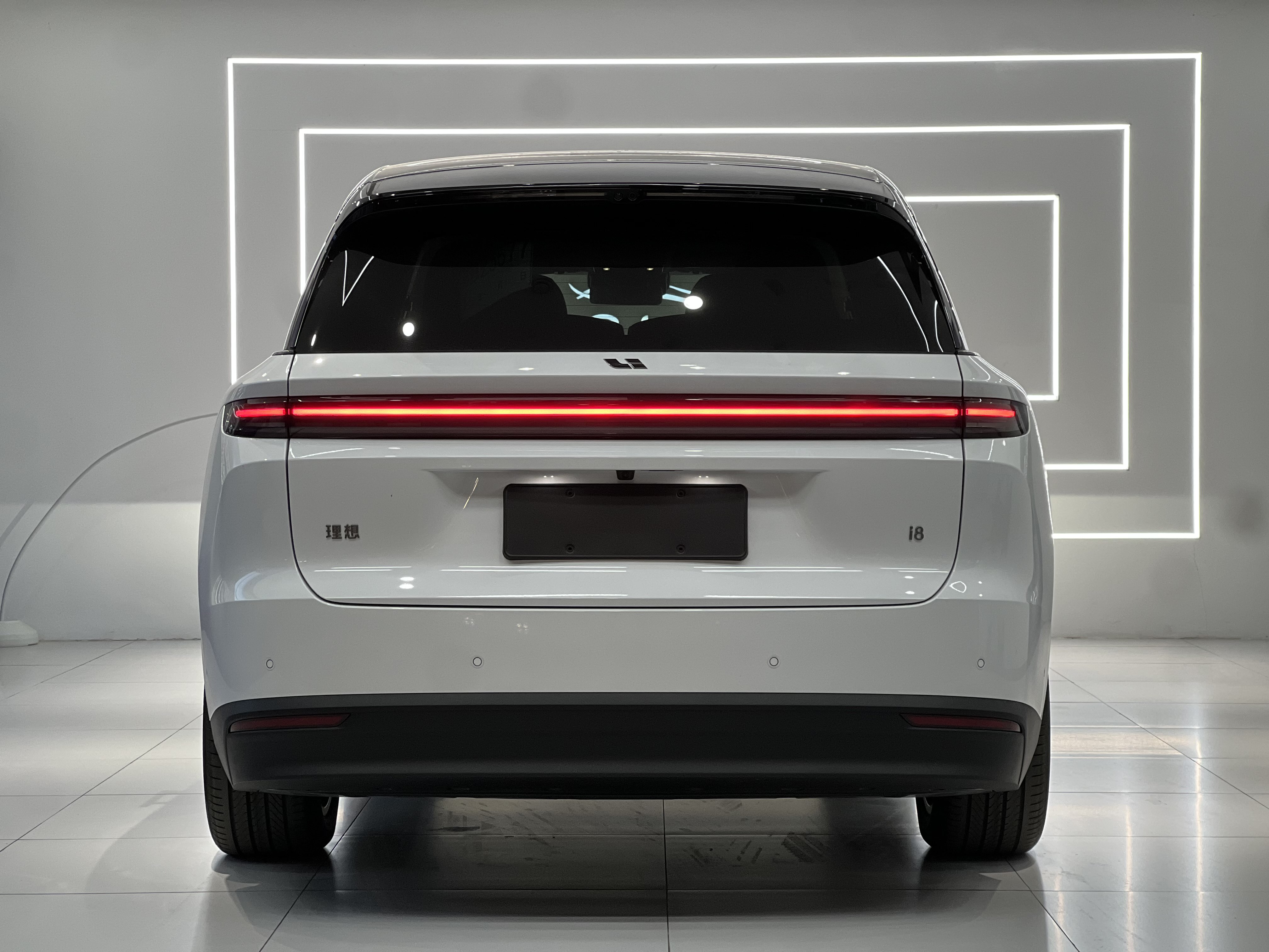 Li i6 2025 immagine di auto #6