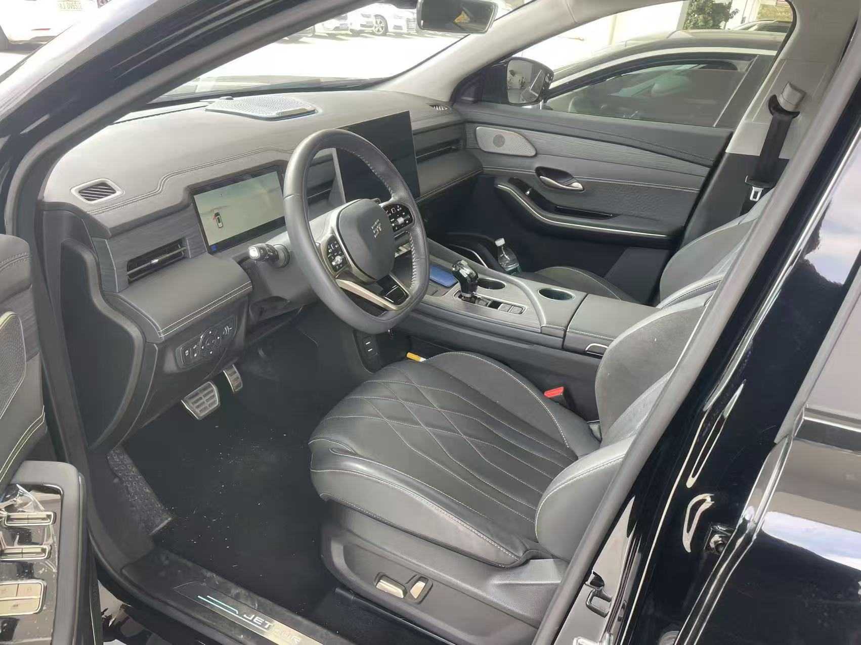 Jetour L9 2025 car image #6