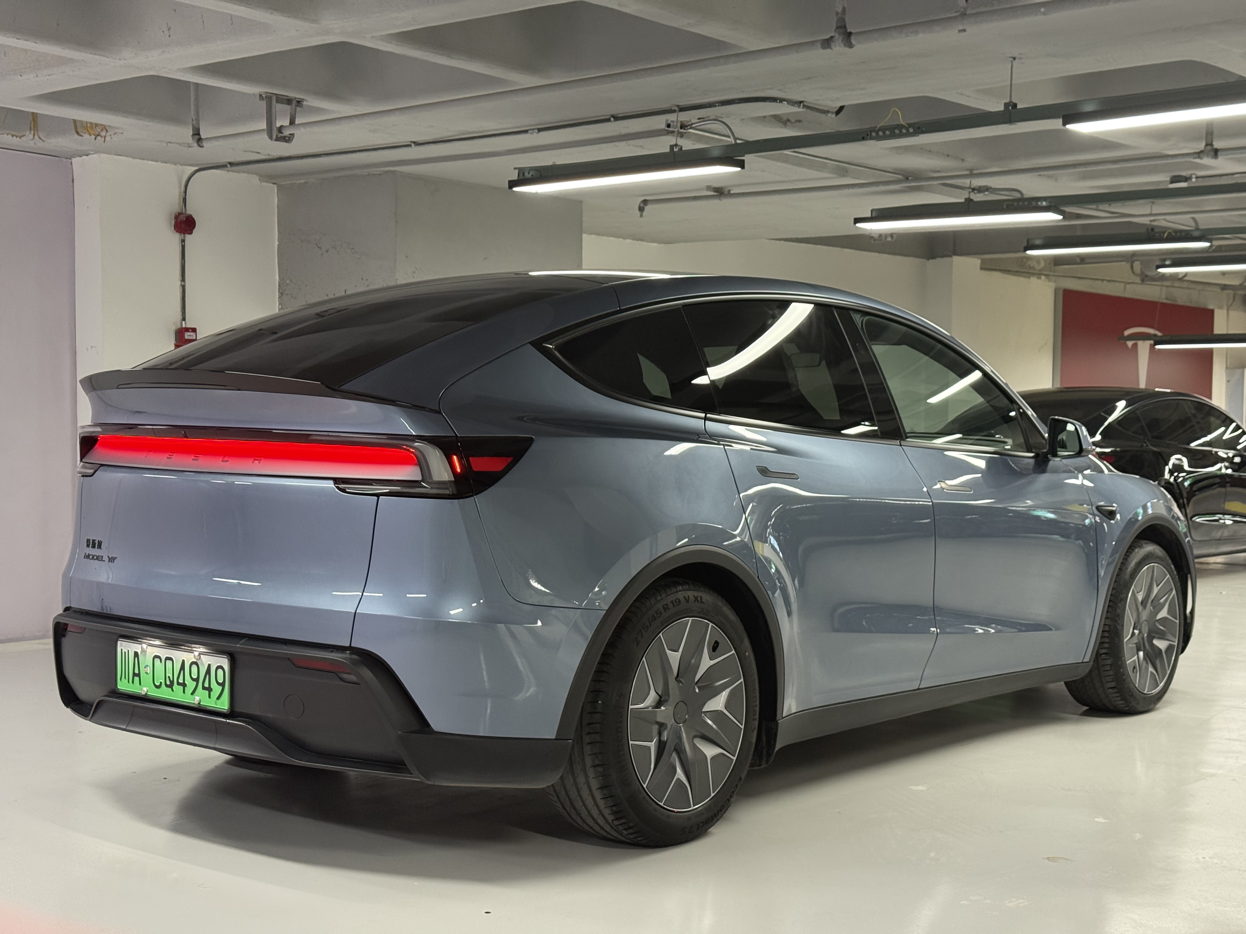 特斯拉 Model Y L 2025 汽车图片 #6