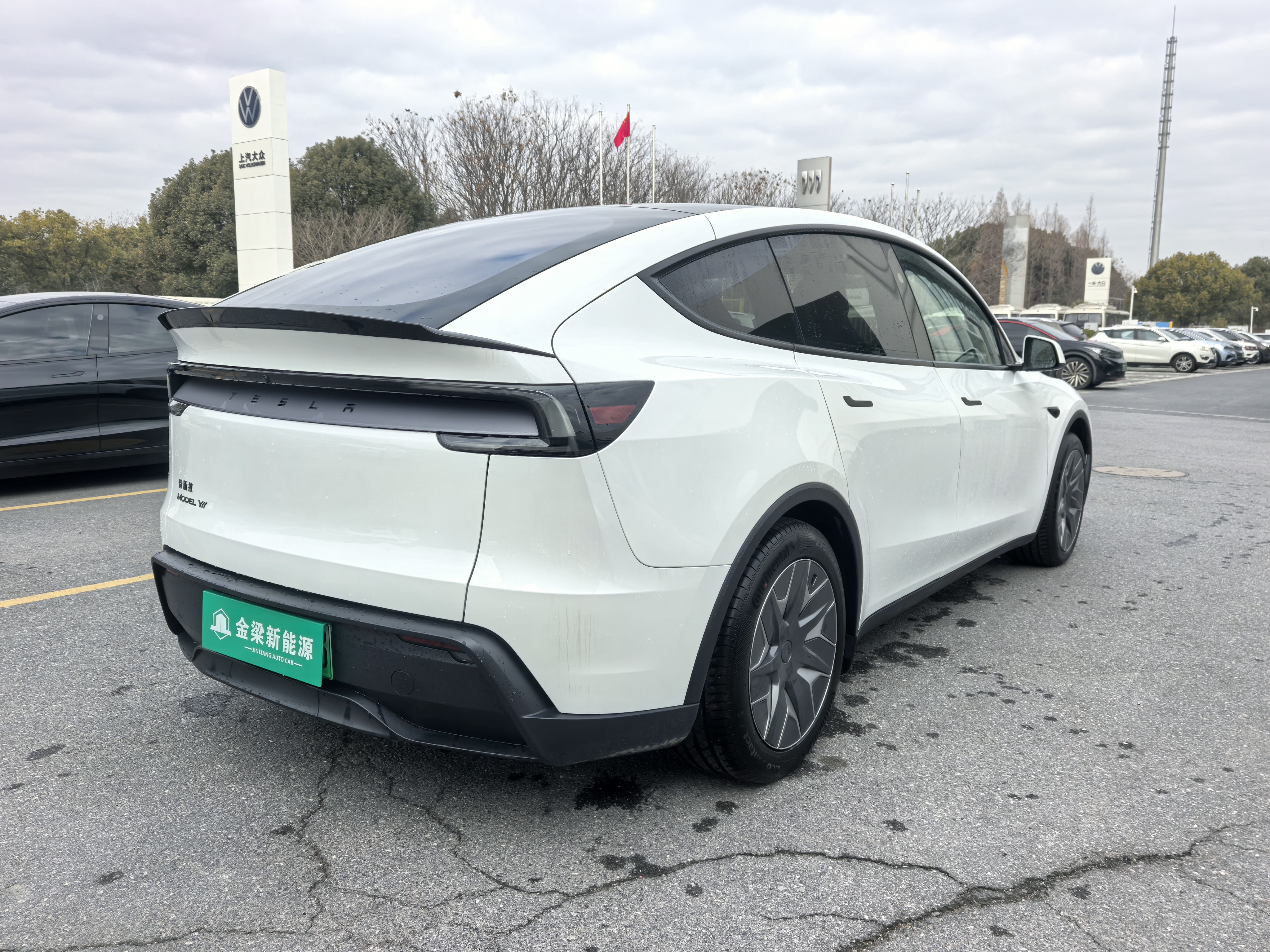 特斯拉 Model Y L 2025 汽车图片 #6