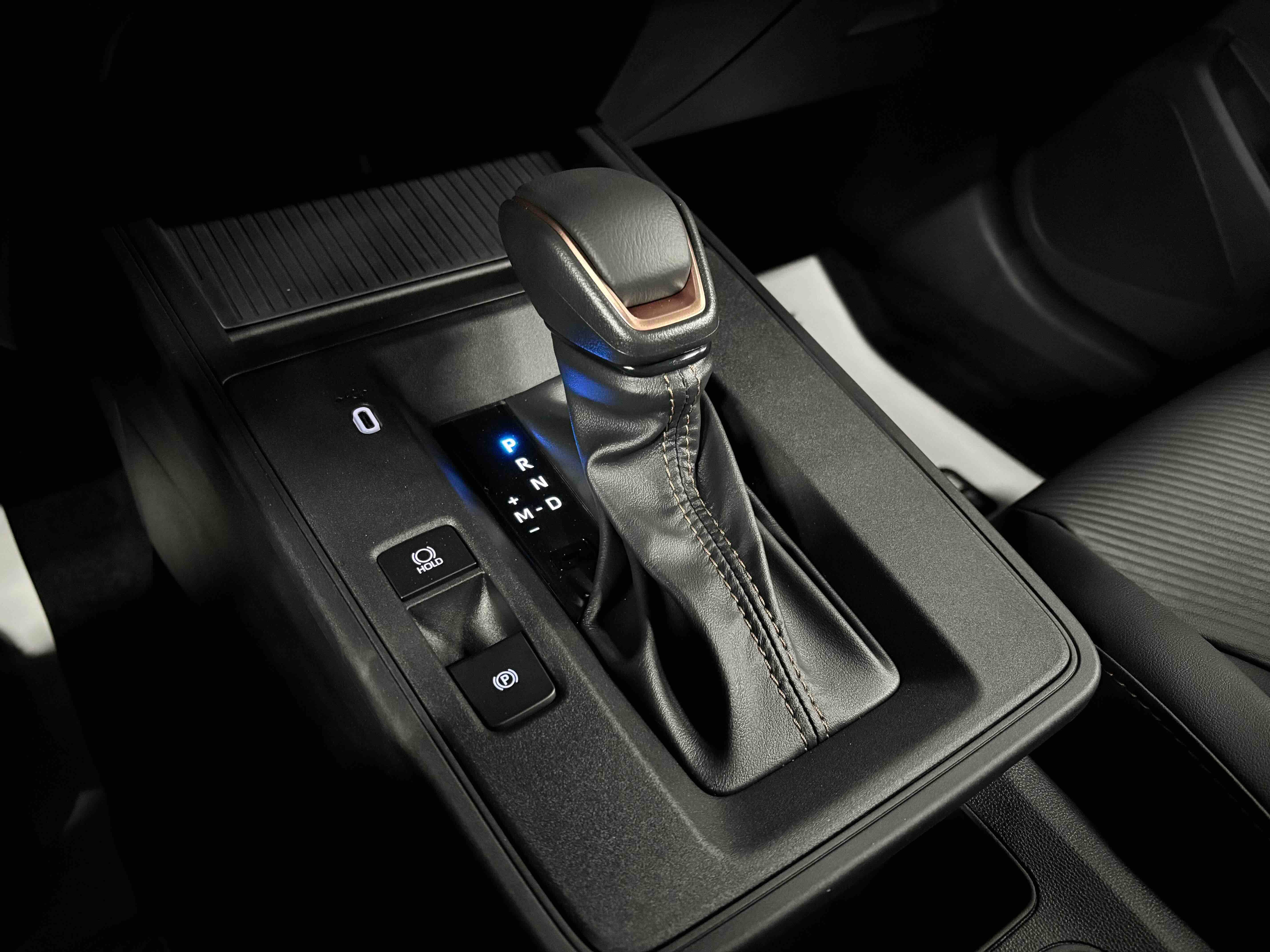 Toyota Frontlander 2026 car image #6