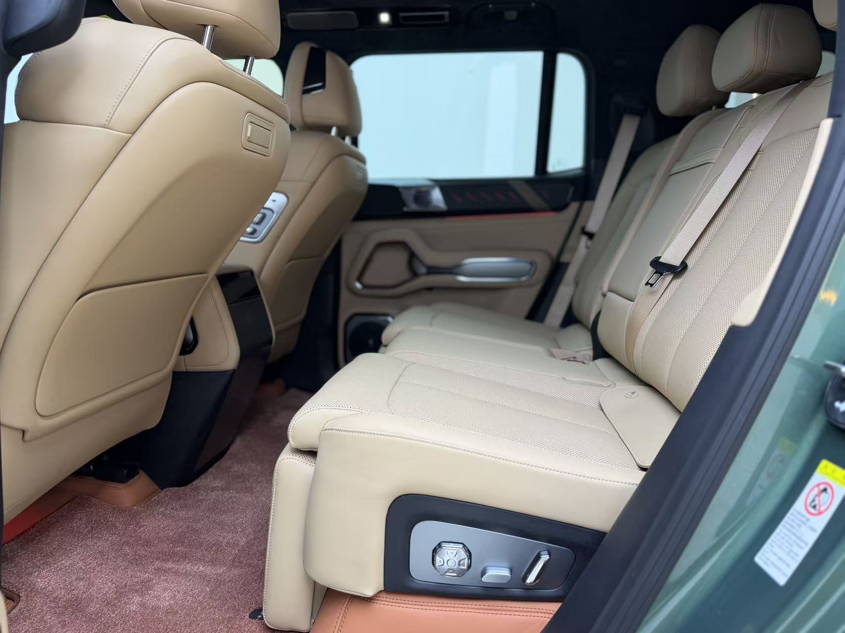 FangChengBao Leopard 8 2026 #6 FangChengBao Leopard 8 2026 car image #6