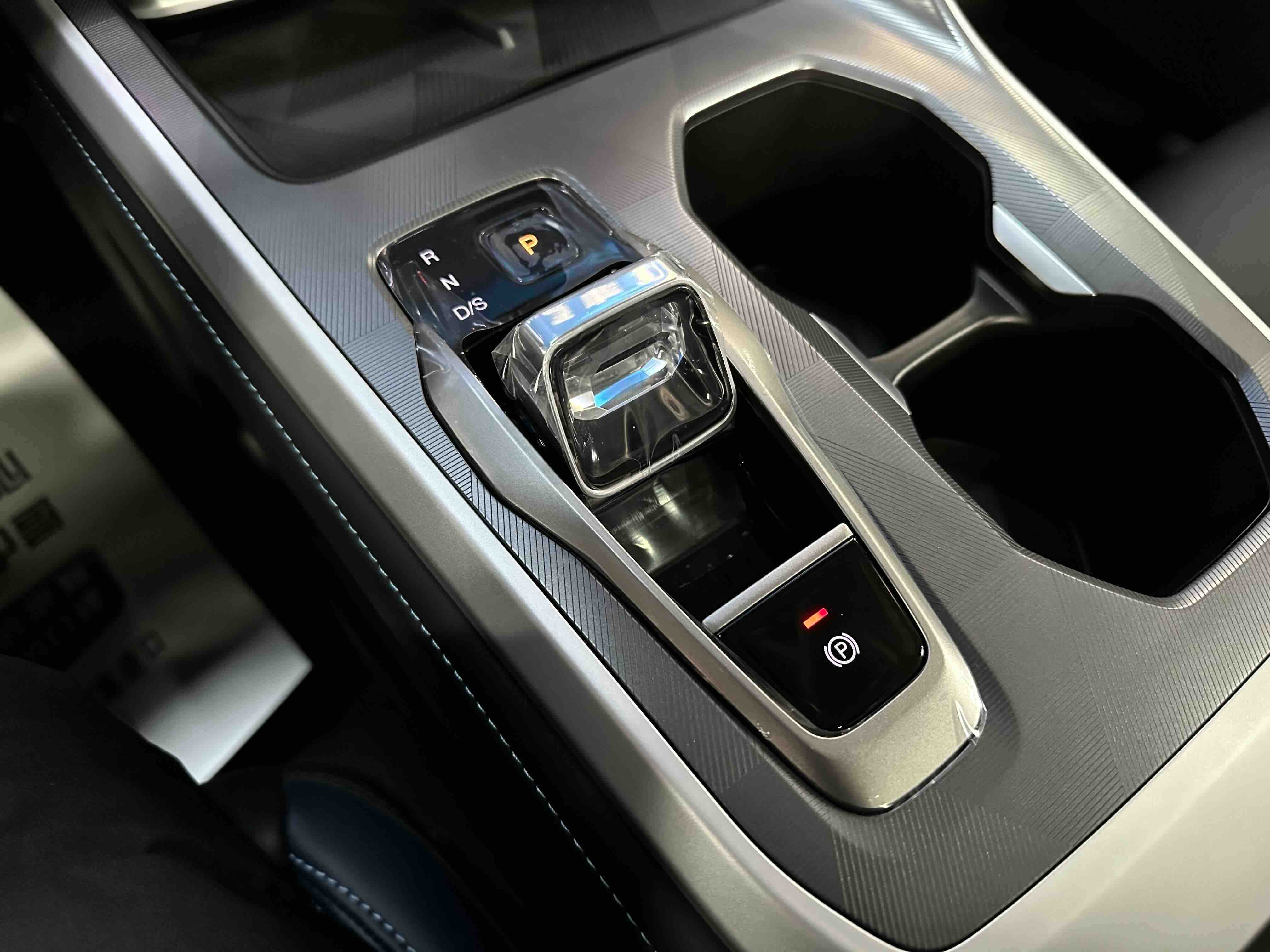 GAC Trumpchi GS3 2025 #6 GAC Trumpchi GS3 2025 car image #6