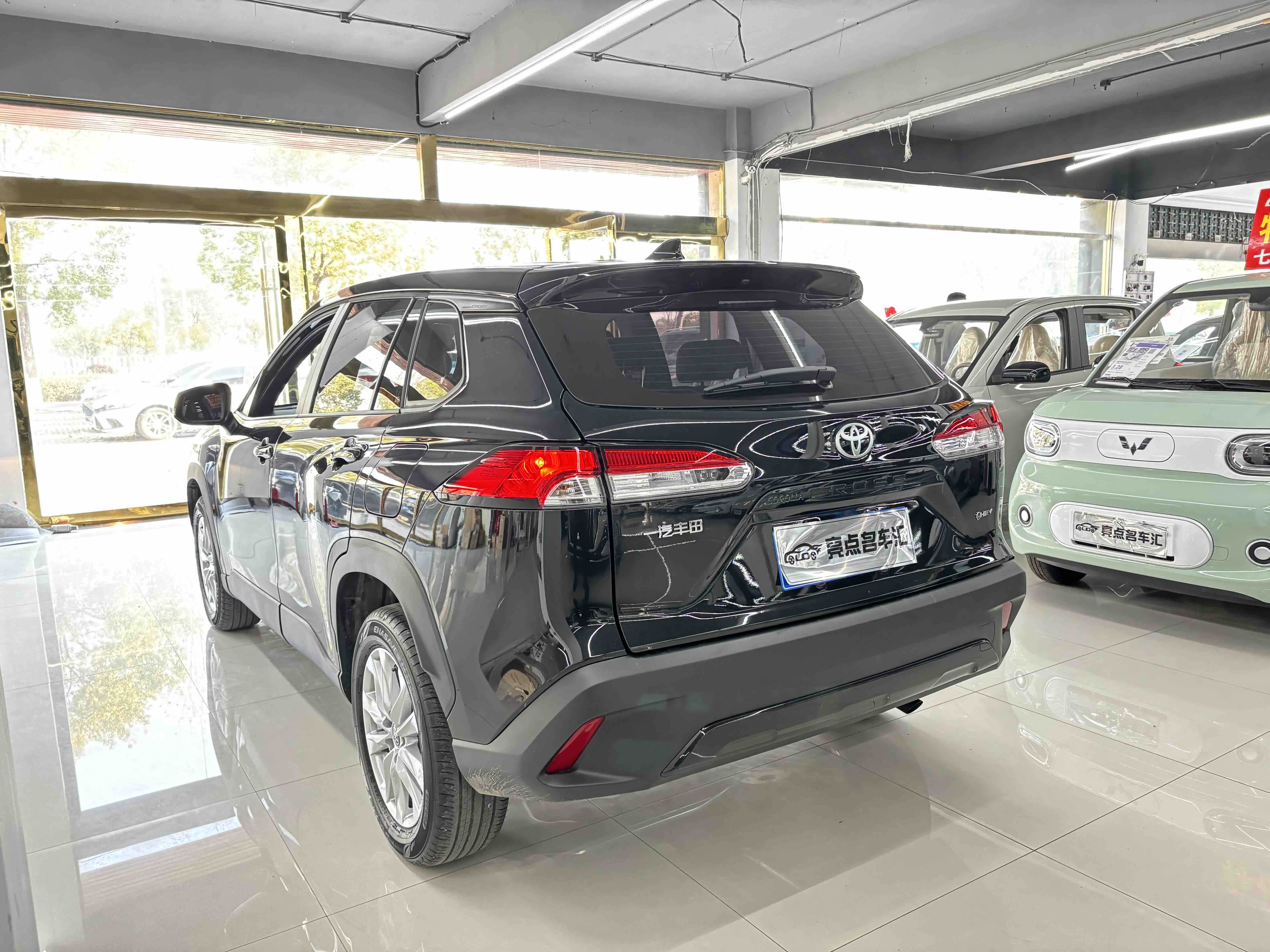 Corolla Cross 2025 car image #6