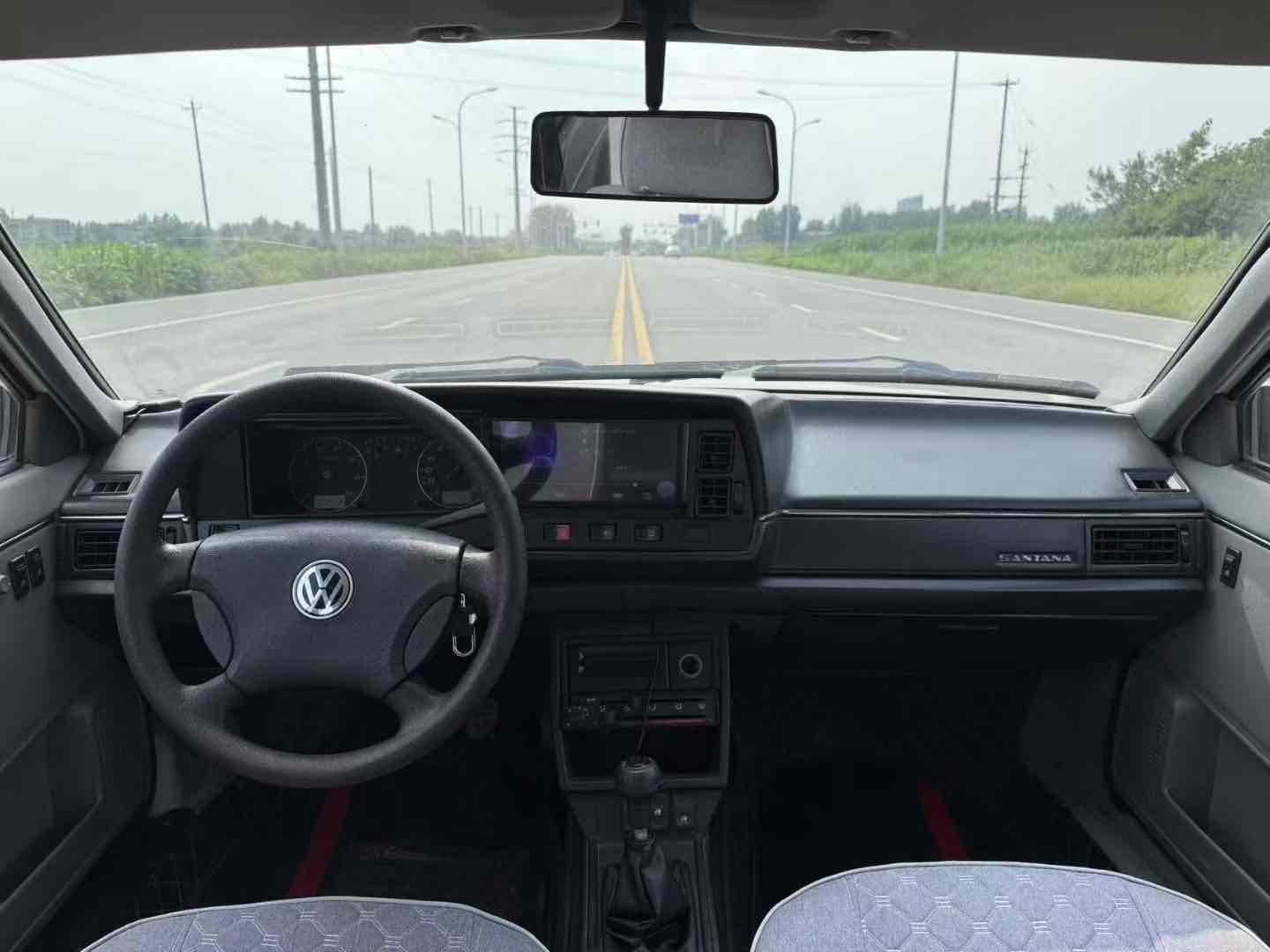 Volkswagen Santana Classic 2011 #6 Volkswagen Santana Classic 2011 car image #6