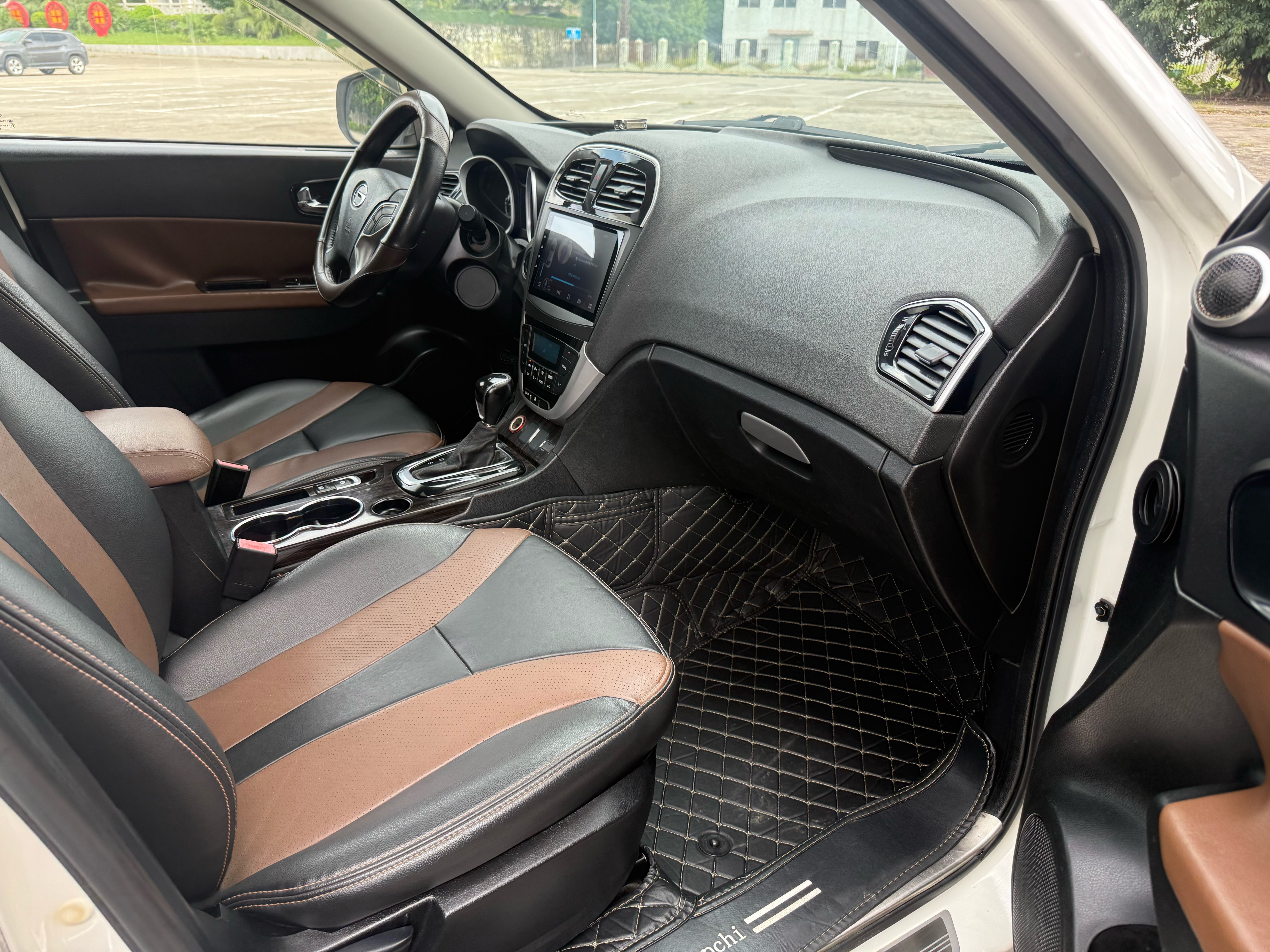 GAC Trumpchi GS5 Super 2015 #6 GAC Trumpchi GS5 Super 2015 car image #6