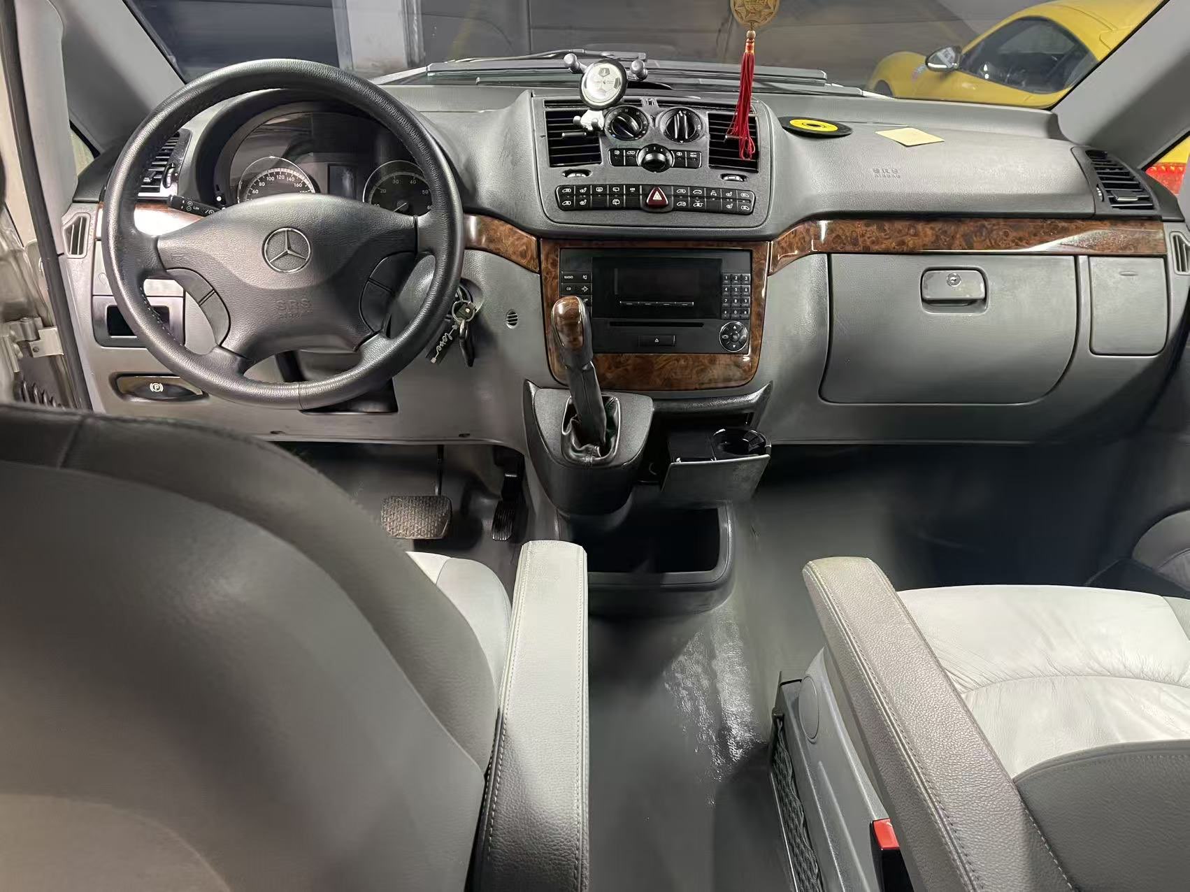 Mercedes-Benz Viano (Imported) 2008 car image #6