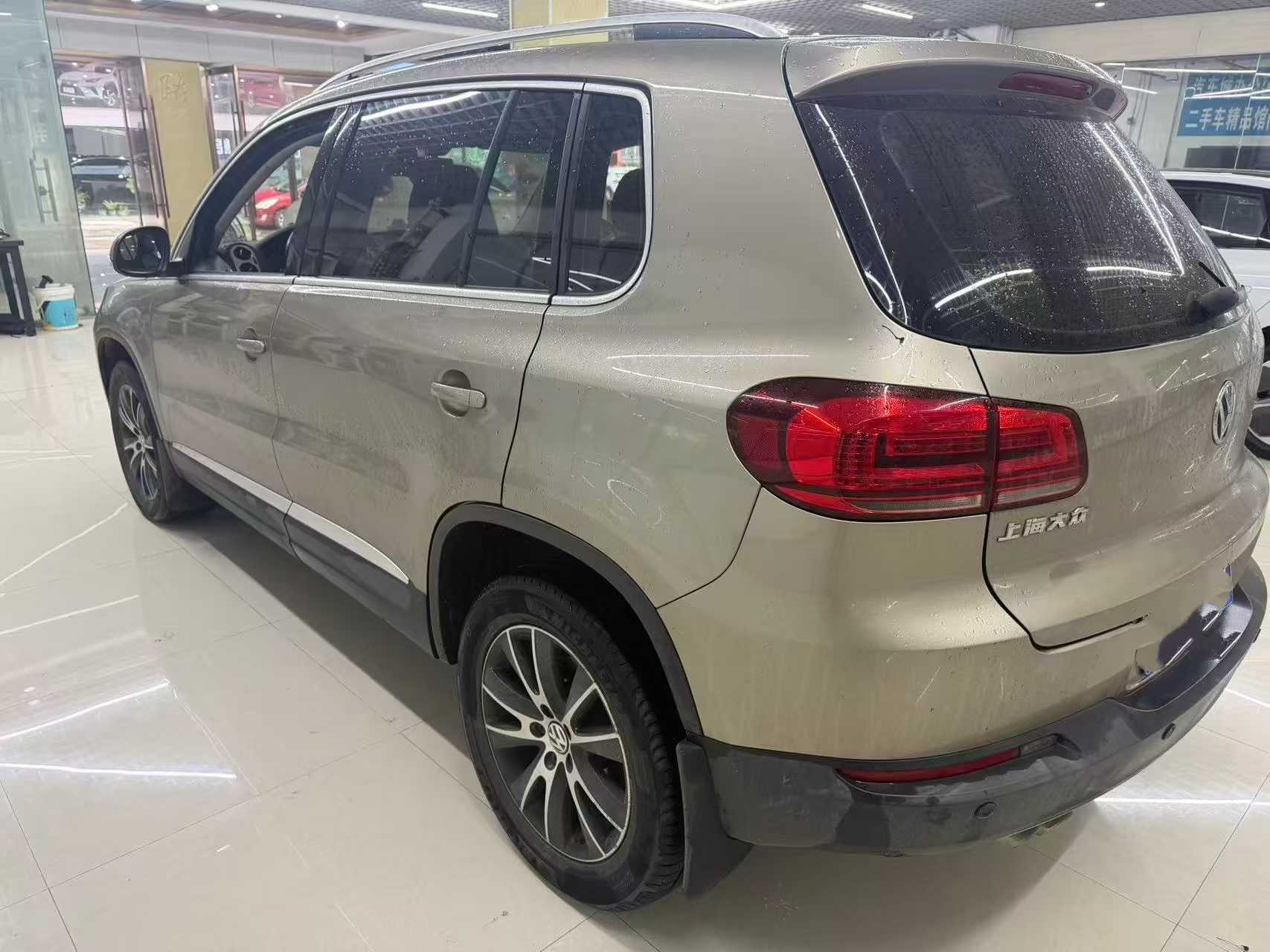 Volkswagen Tiguan 2016 car image #6