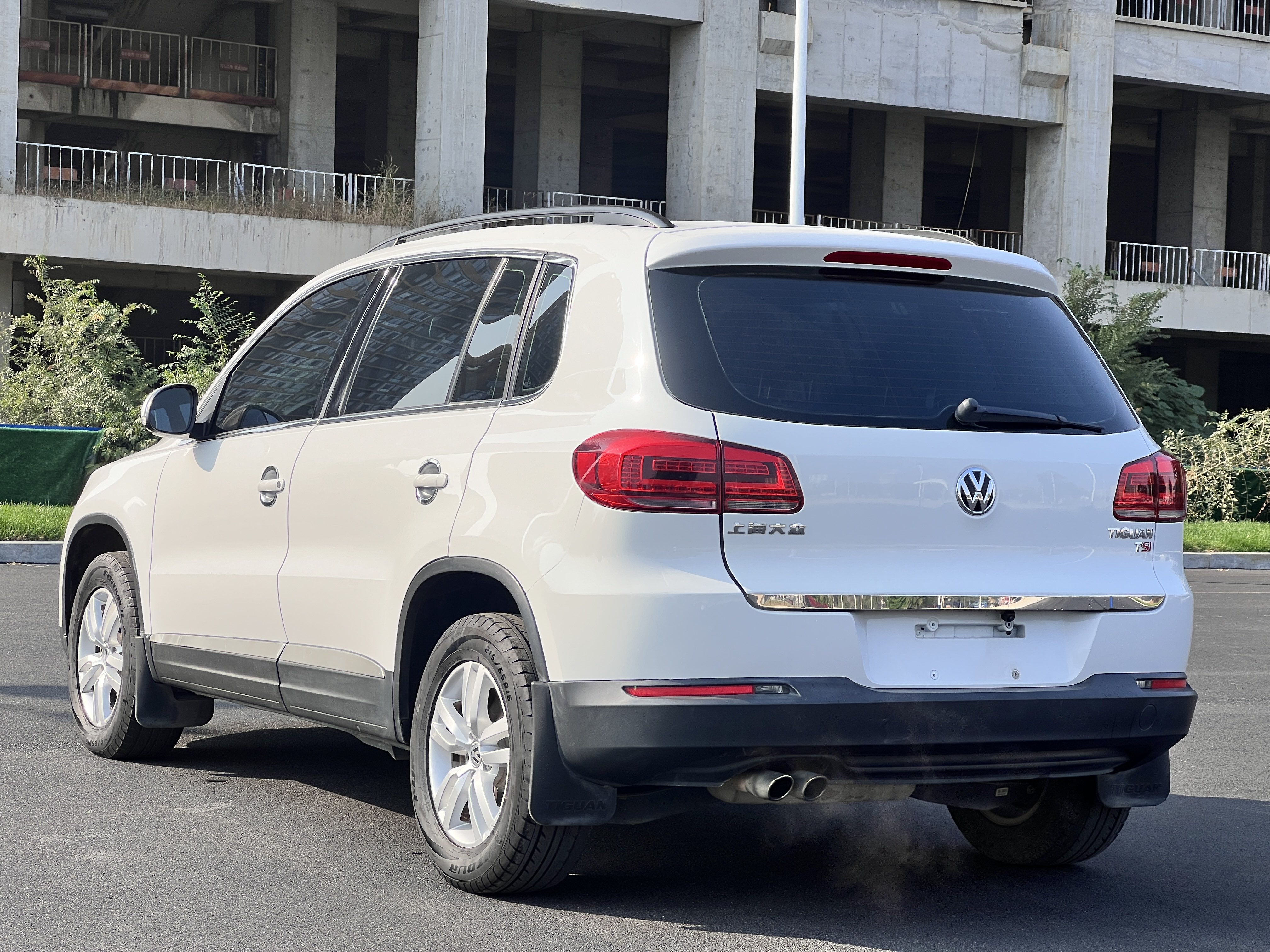 Volkswagen Tiguan 2015 car image #6