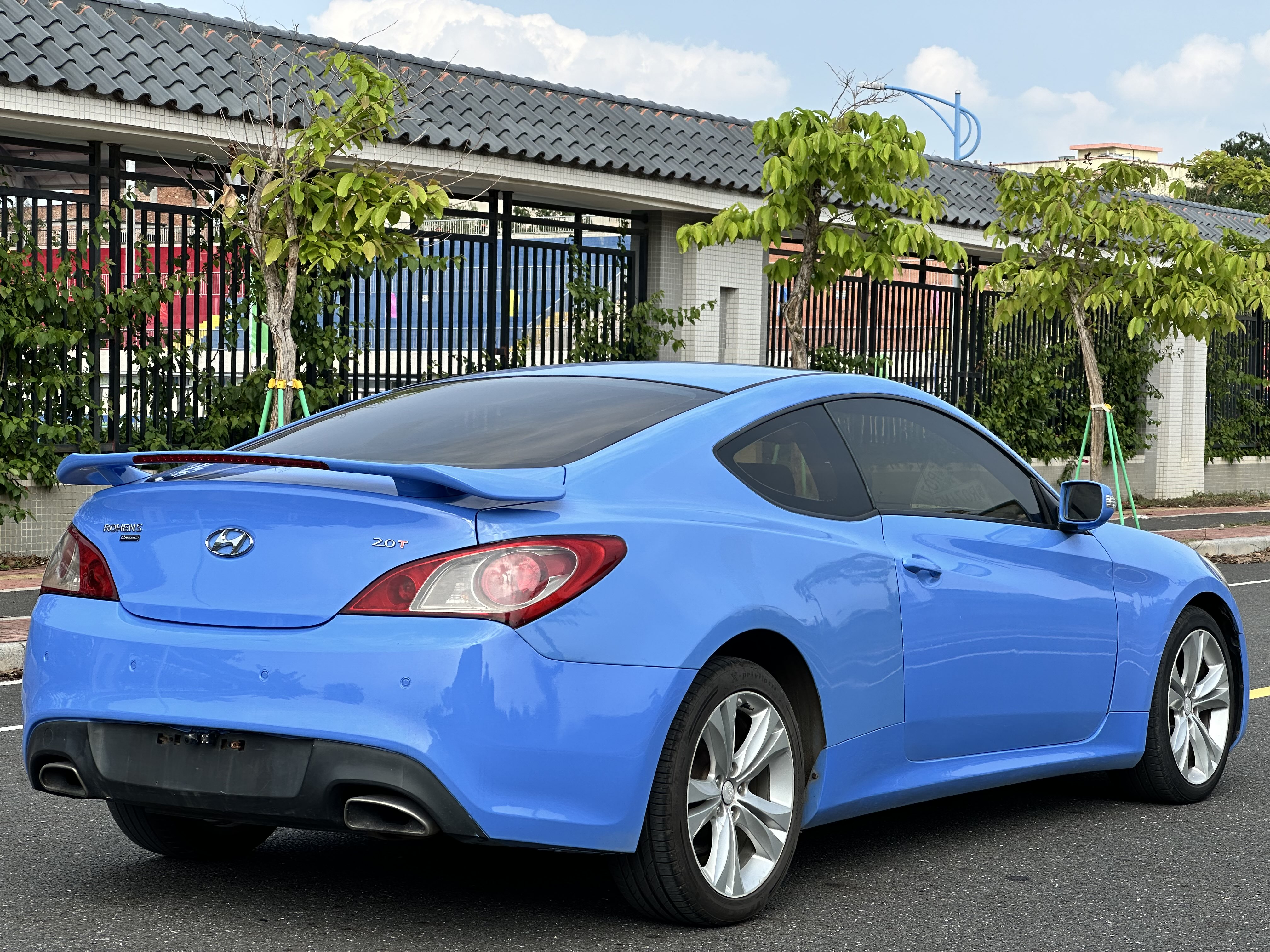 Hyundai Rohens 2010 #6 Hyundai Rohens 2010 car image #6