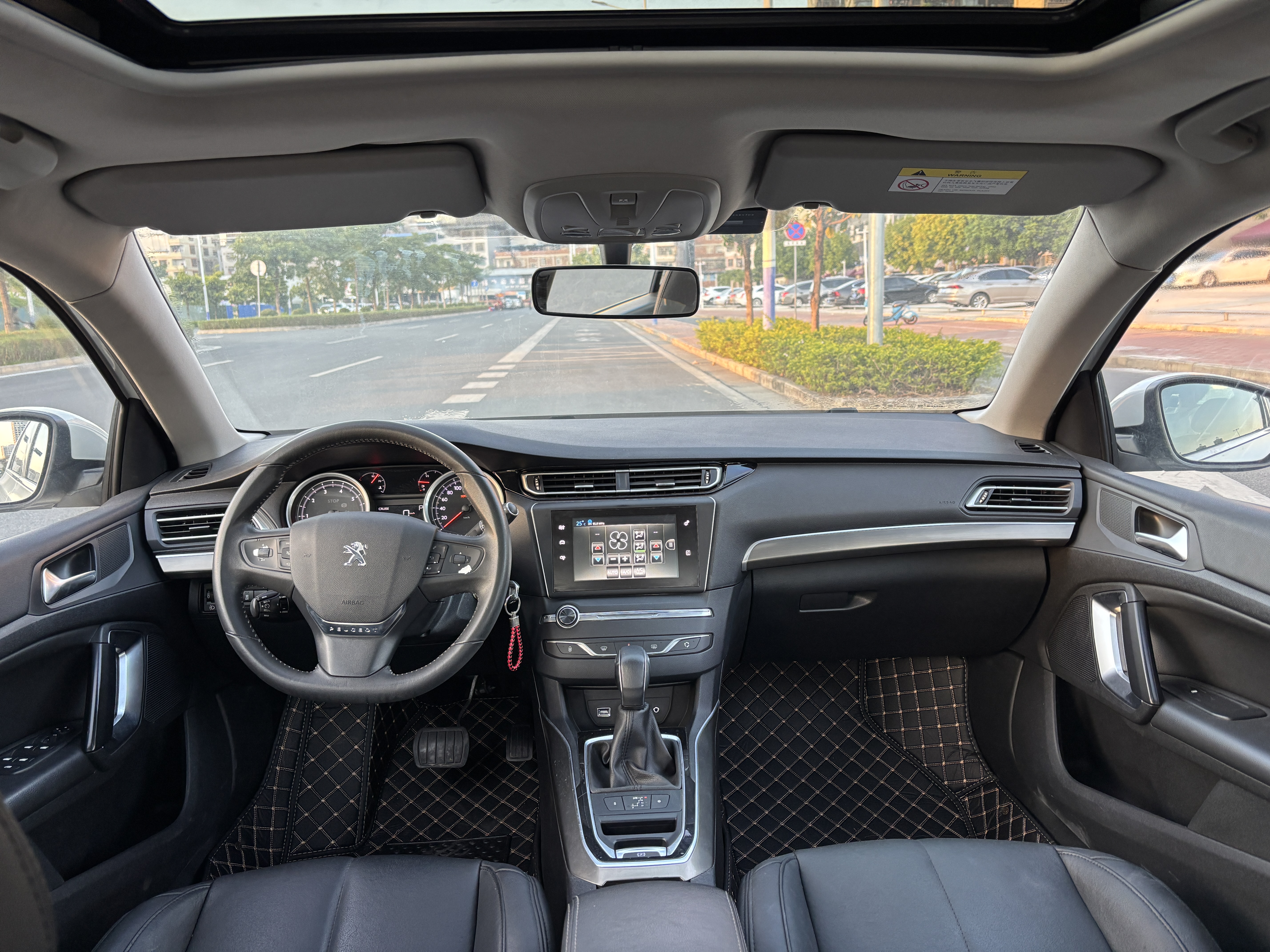 Peugeot 408 2015 car image #6