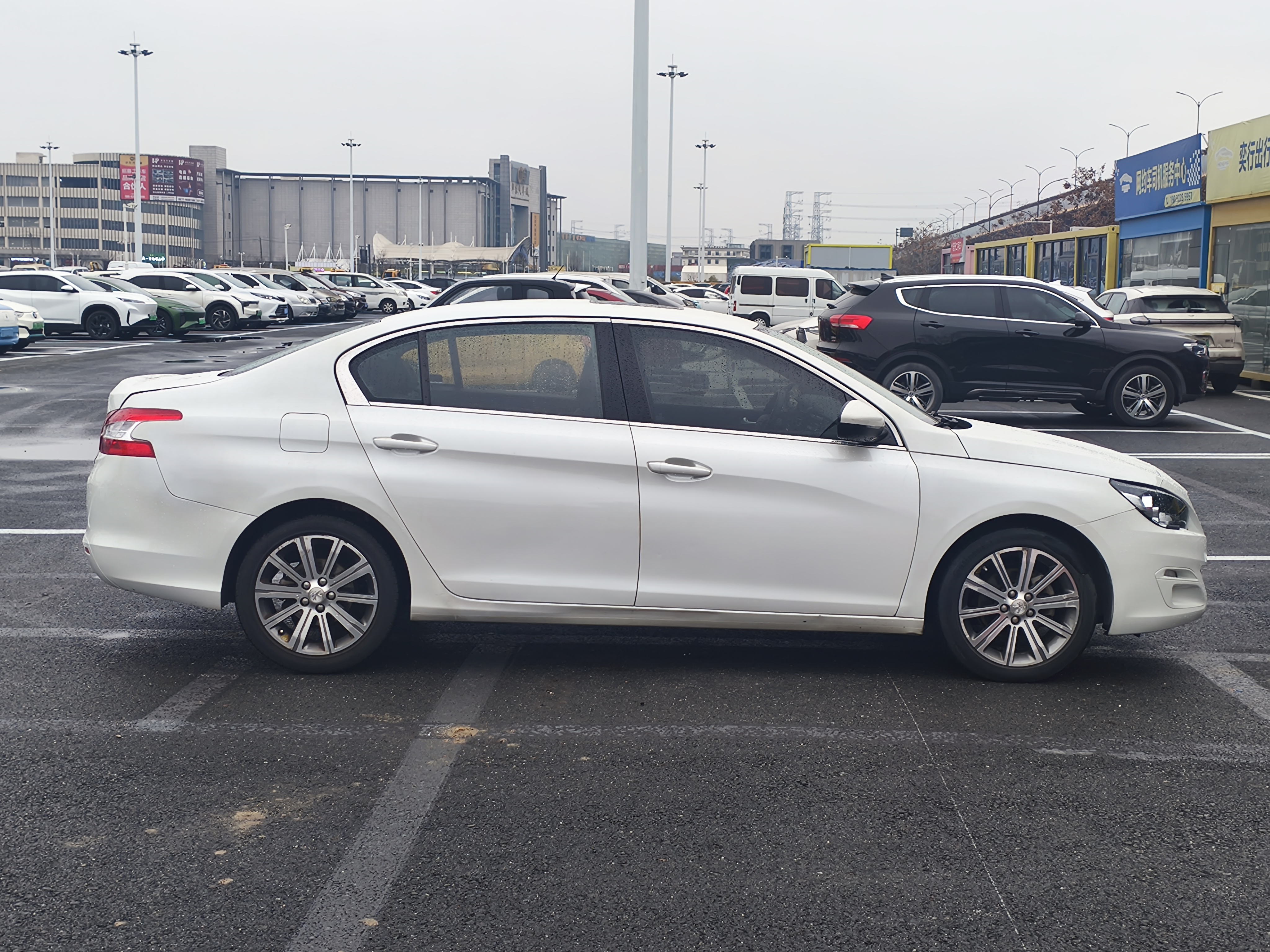 Peugeot 408 2015 #6 Peugeot 408 2015 car image #6