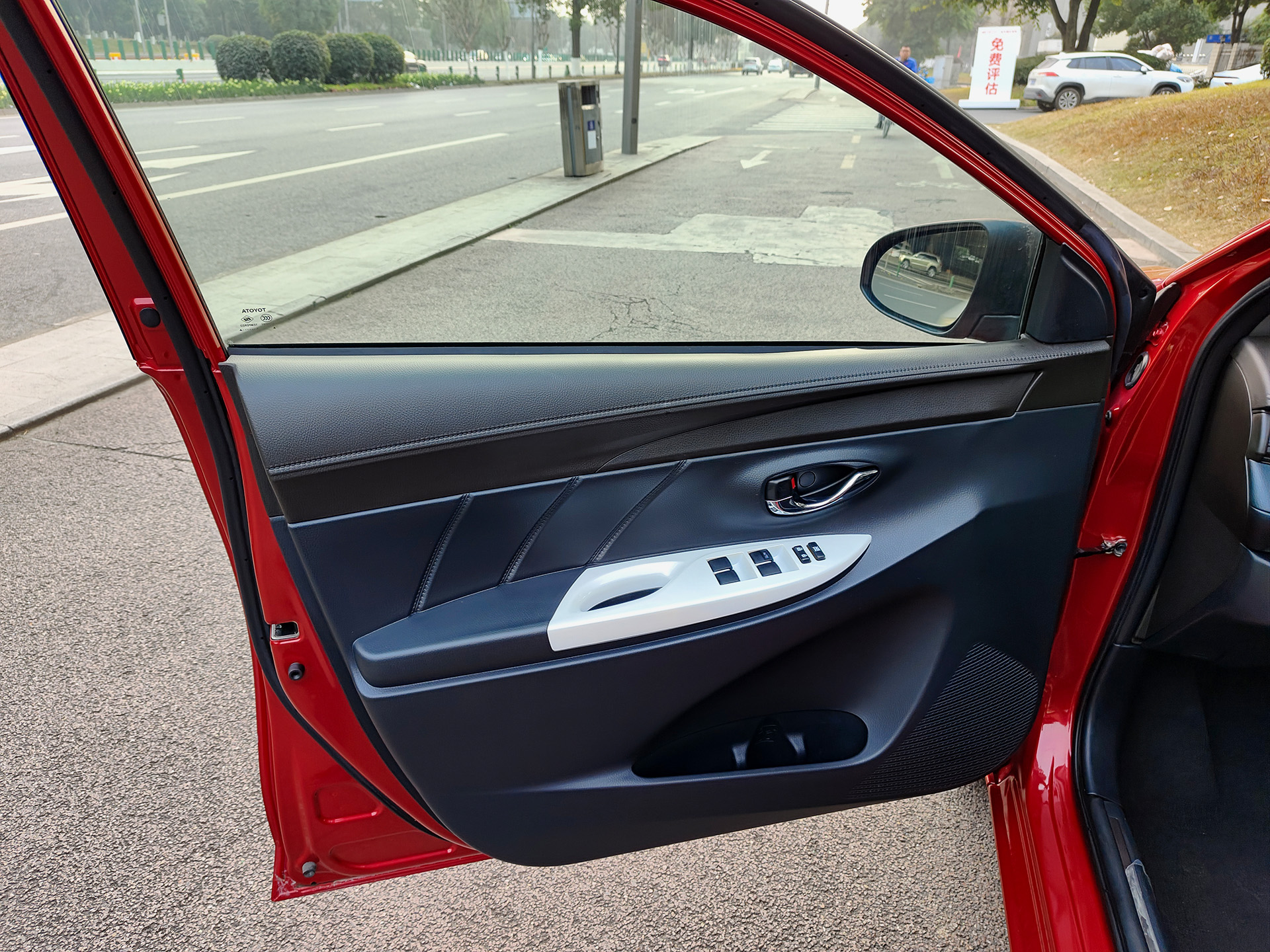 Yaris L Zhixuan 2016 #6 Yaris L Zhixuan 2016 car image #6