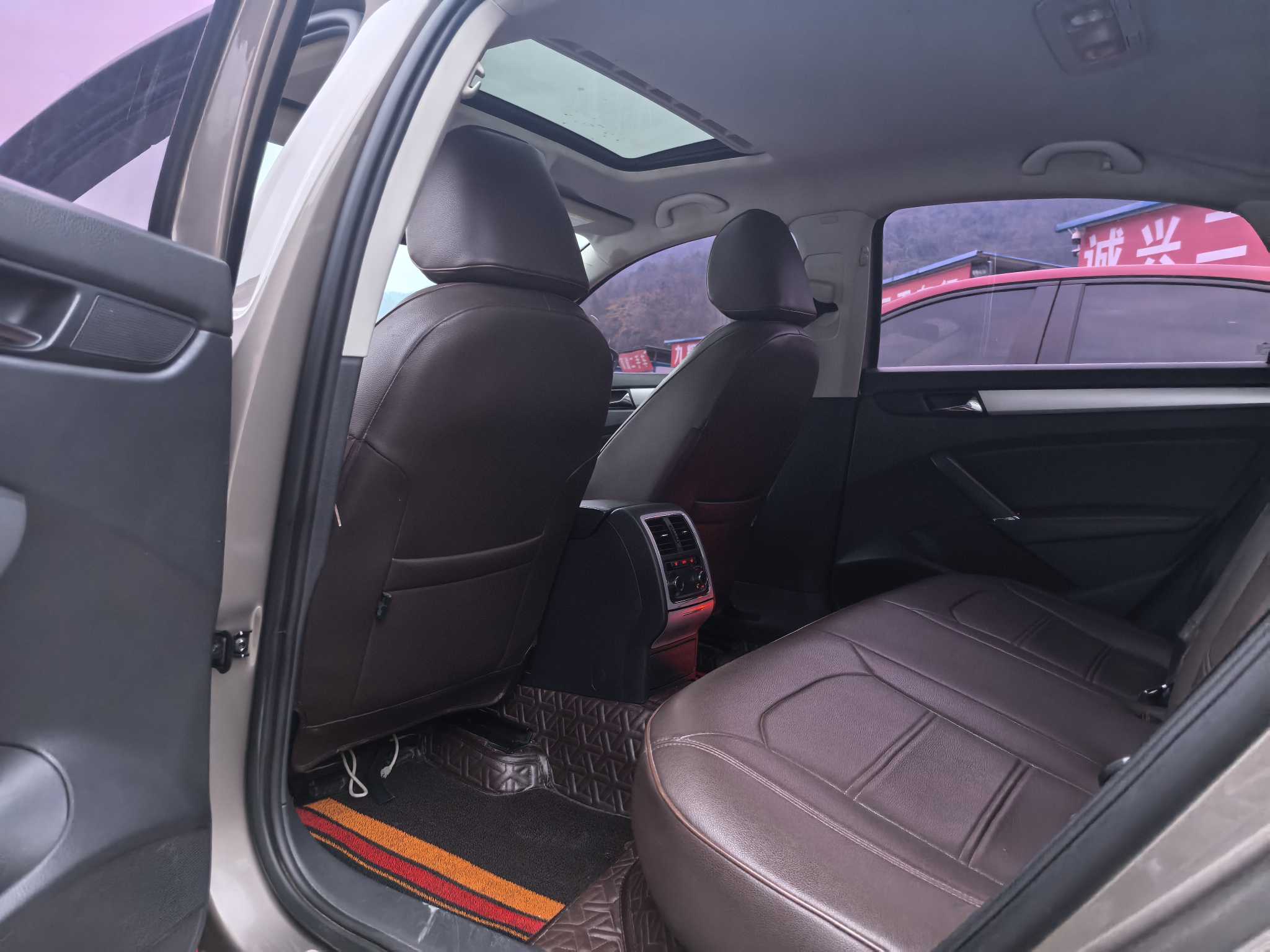 Volkswagen Passat 2015 immagine di auto #6