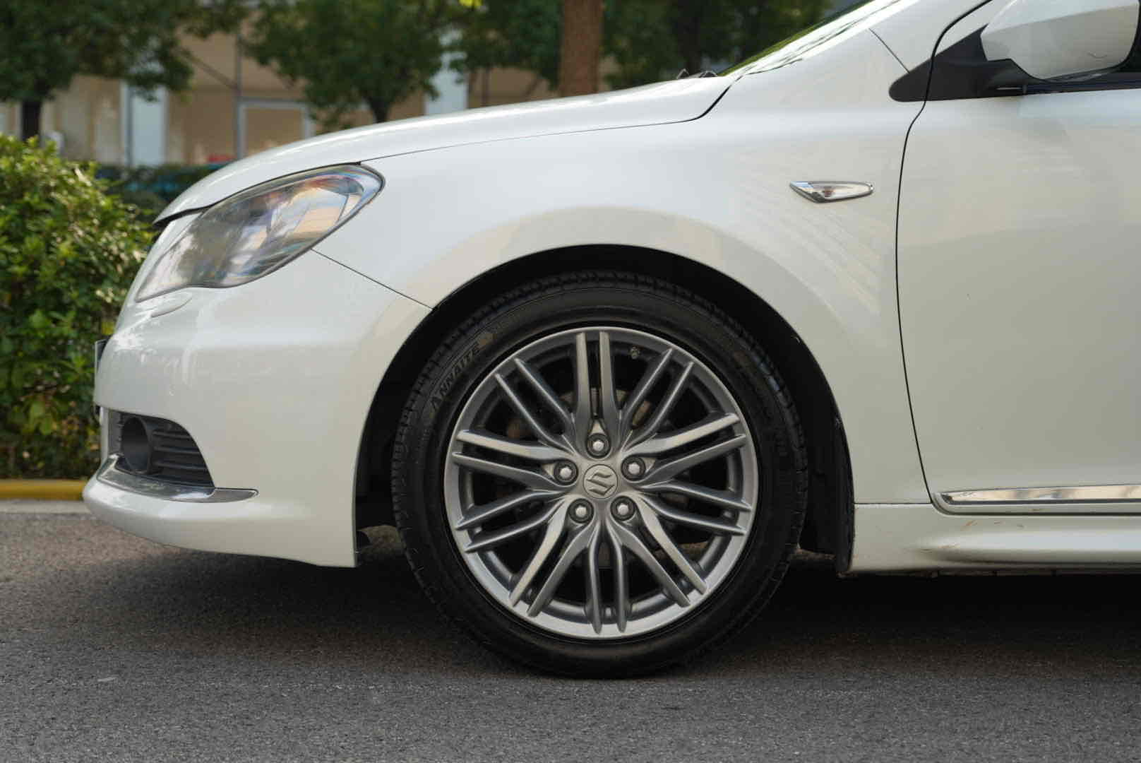 Suzuki Kizashi 2011 immagine di auto #6