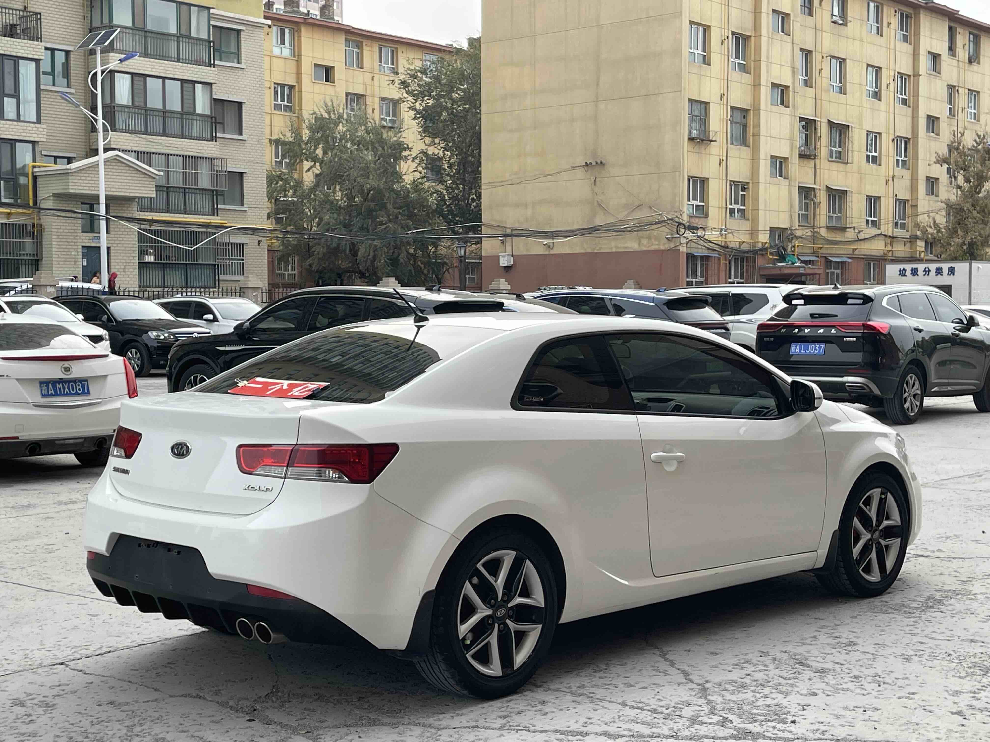 起亚 速迈 2014 汽车图片 #6