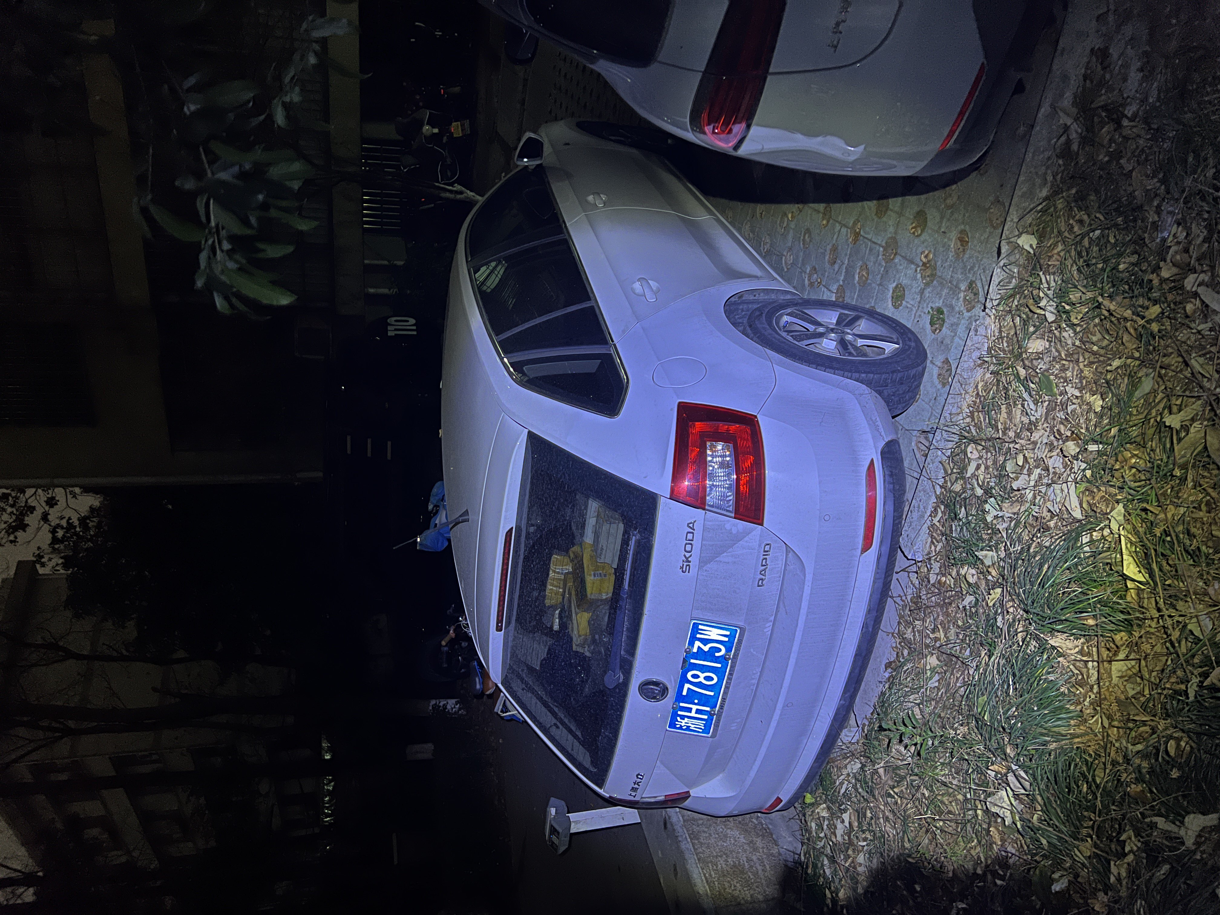 Skoda Rapid Spaceback 2015 car image #6