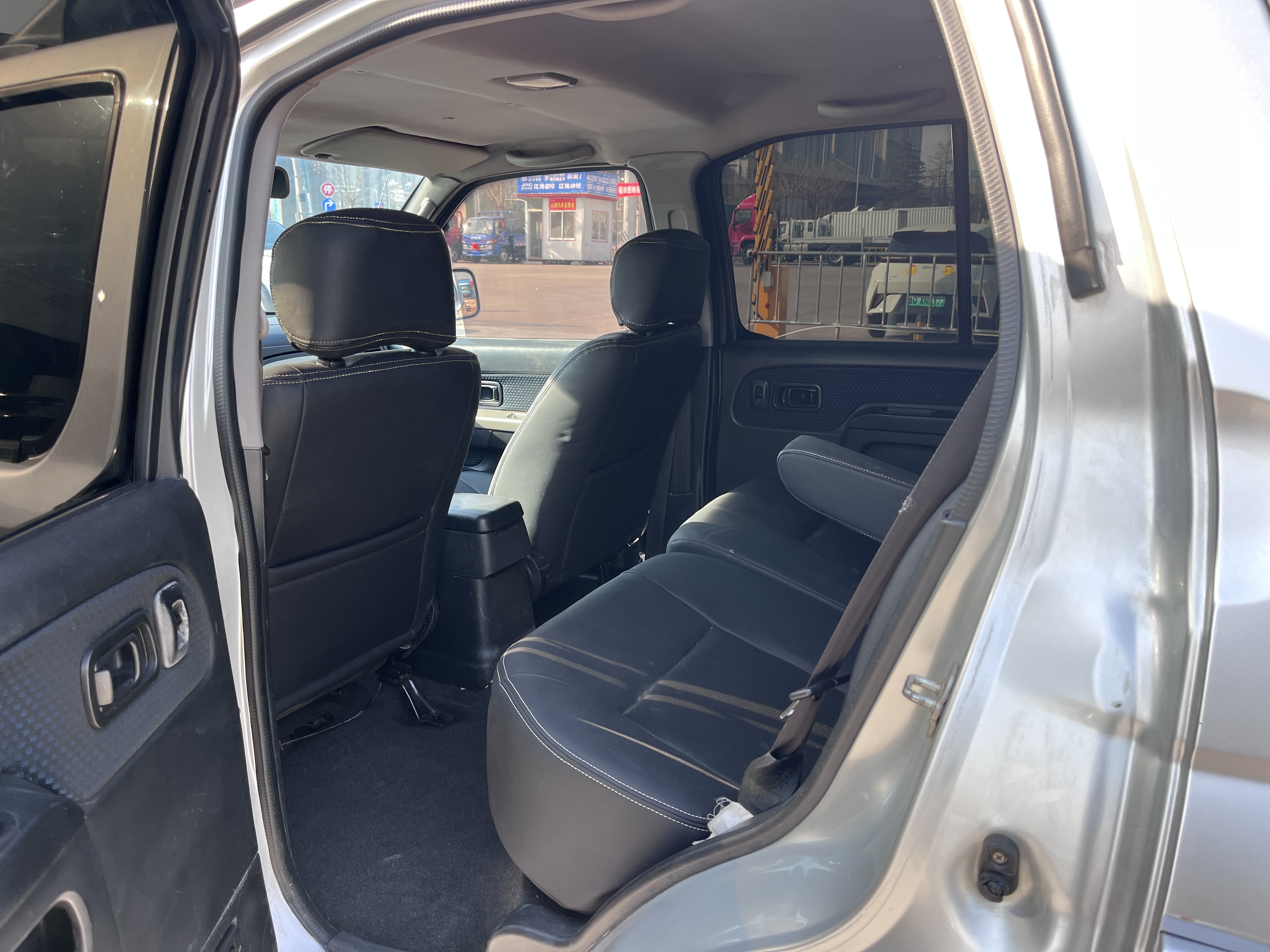 日产 日产帕拉丁 2015 汽车图片 #6