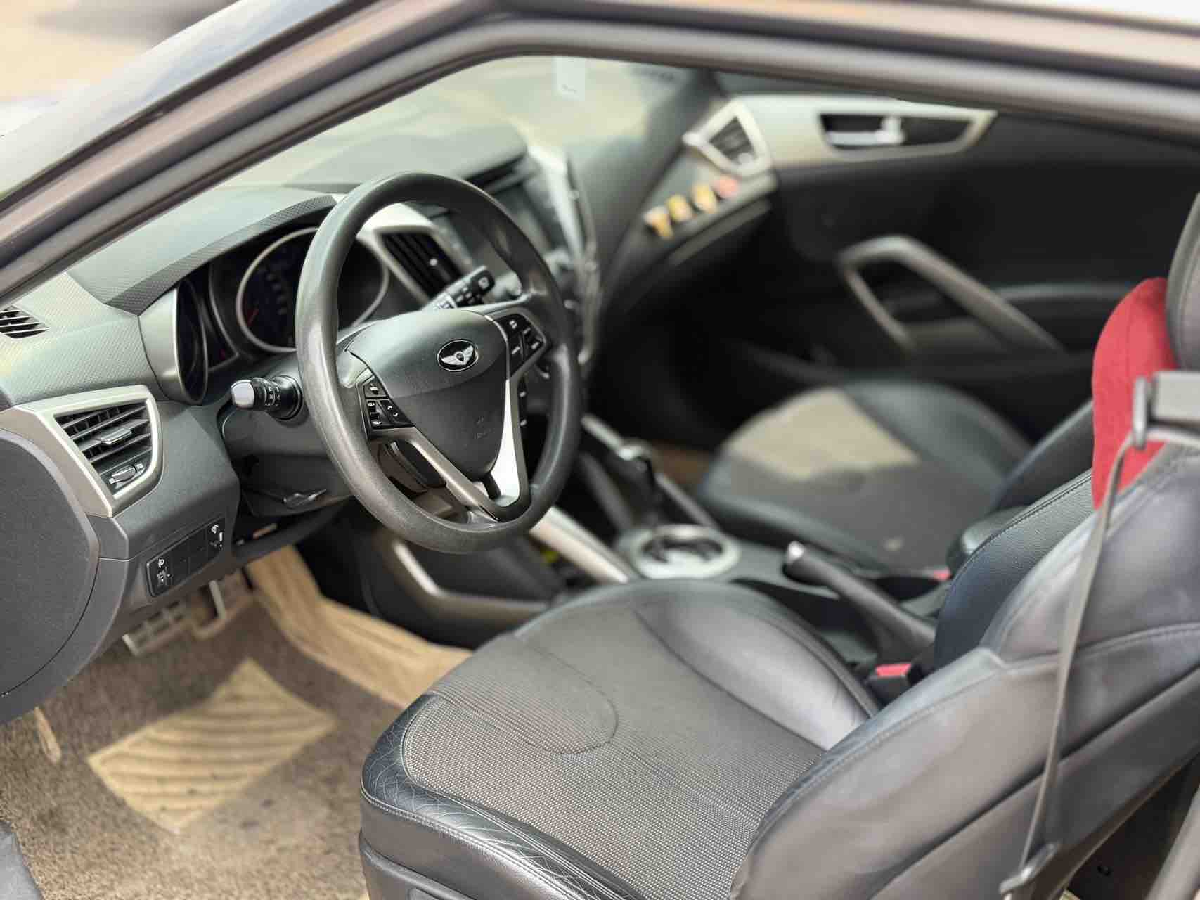 Hyundai Veloster 2012 #6 Hyundai Veloster 2012 car image #6