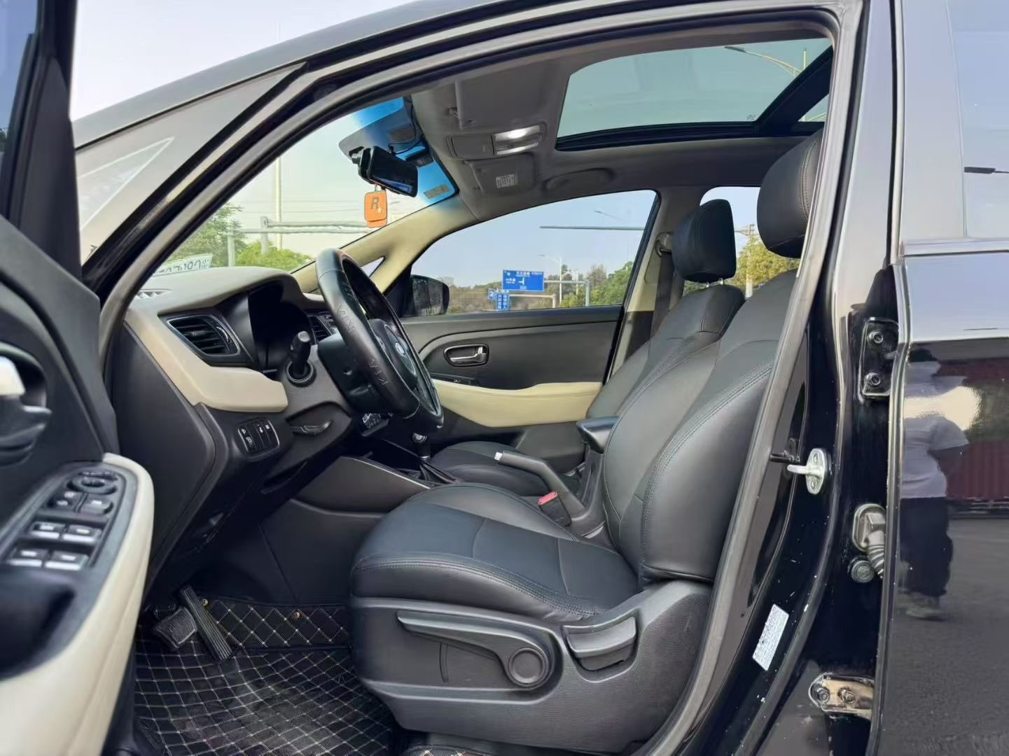 起亚 佳乐 2014 汽车图片 #6