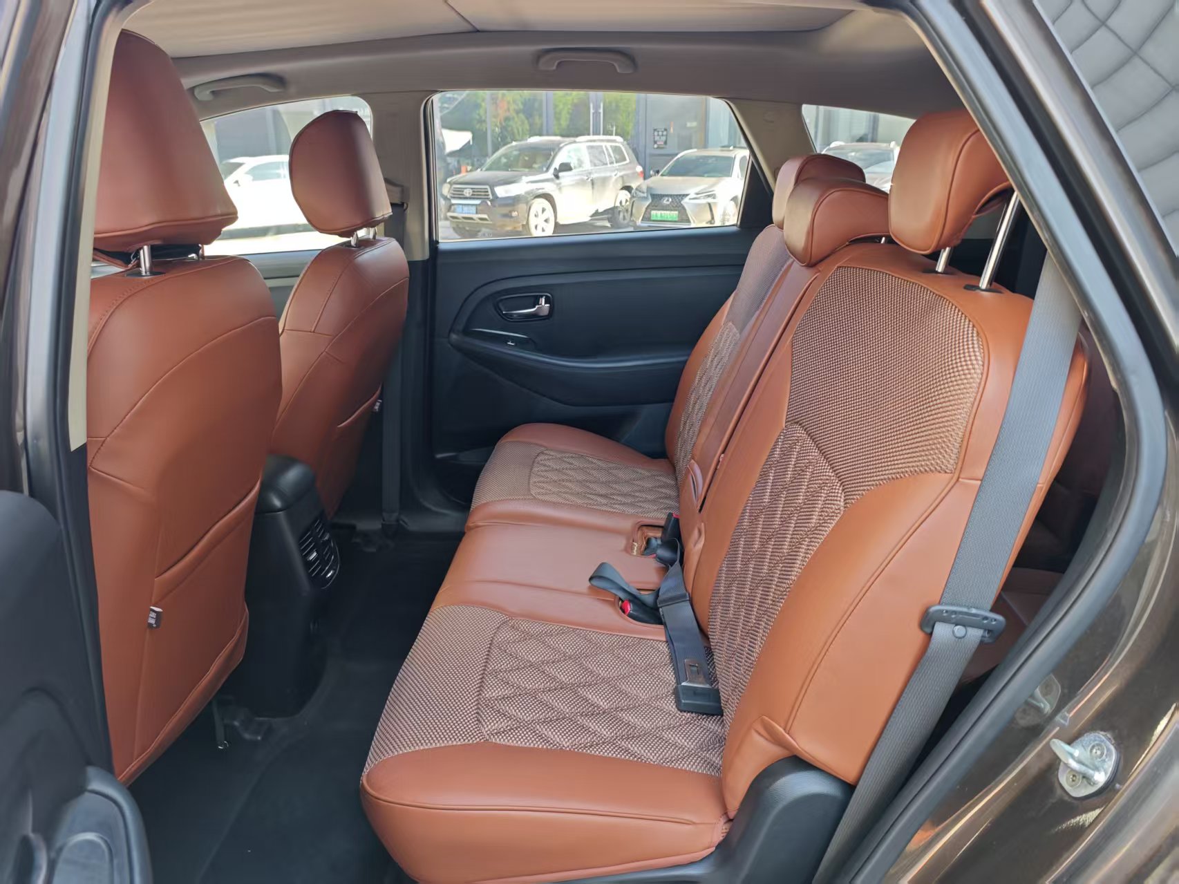 Kia Carens 2015 immagine di auto #6