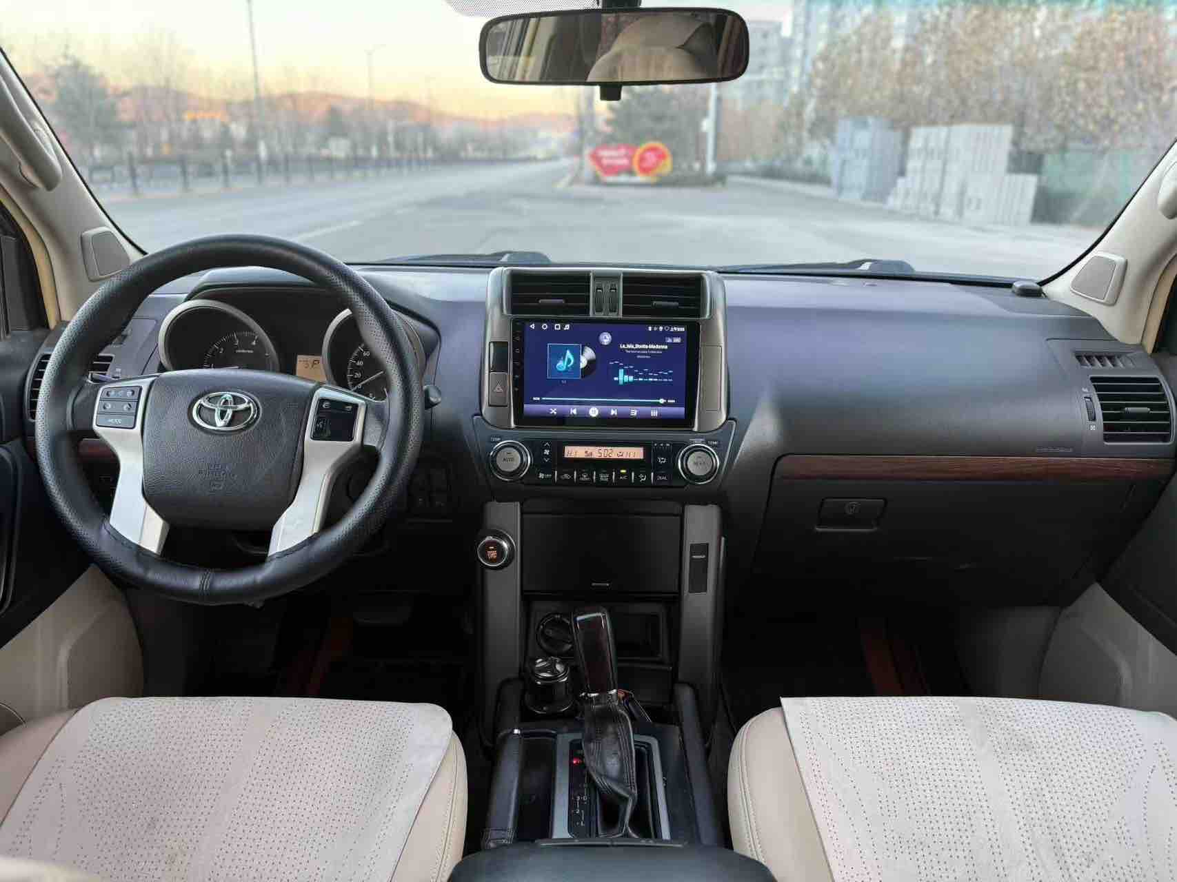 Toyota Prado (Imported) 2011 car image #6