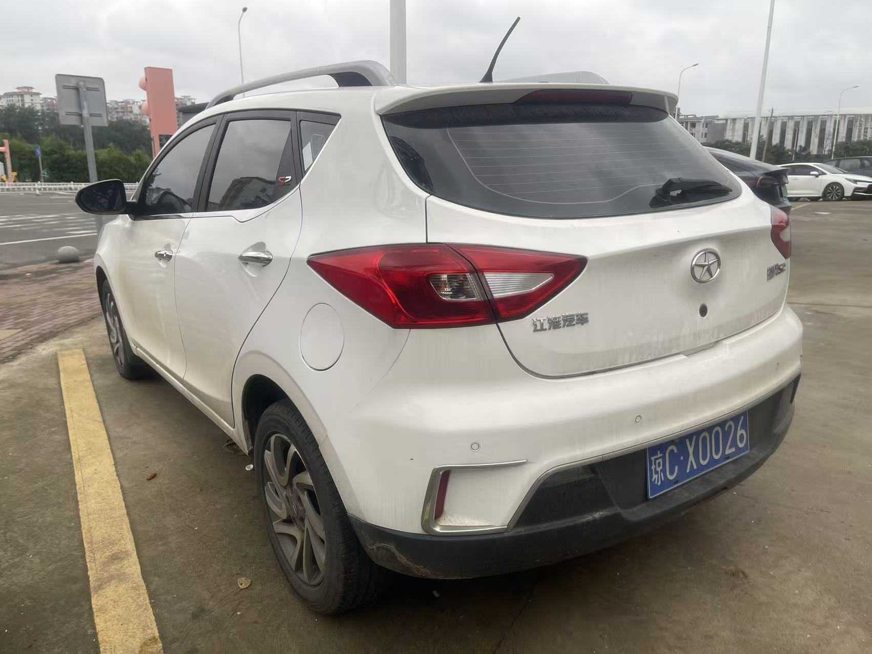 JAC 2016 #6 JAC 2016 car image #6