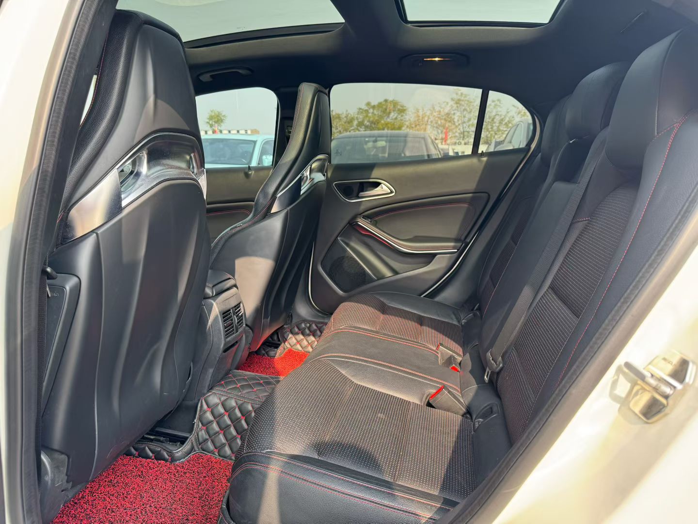 Mercedes-Benz GLA AMG 2016 car image #6