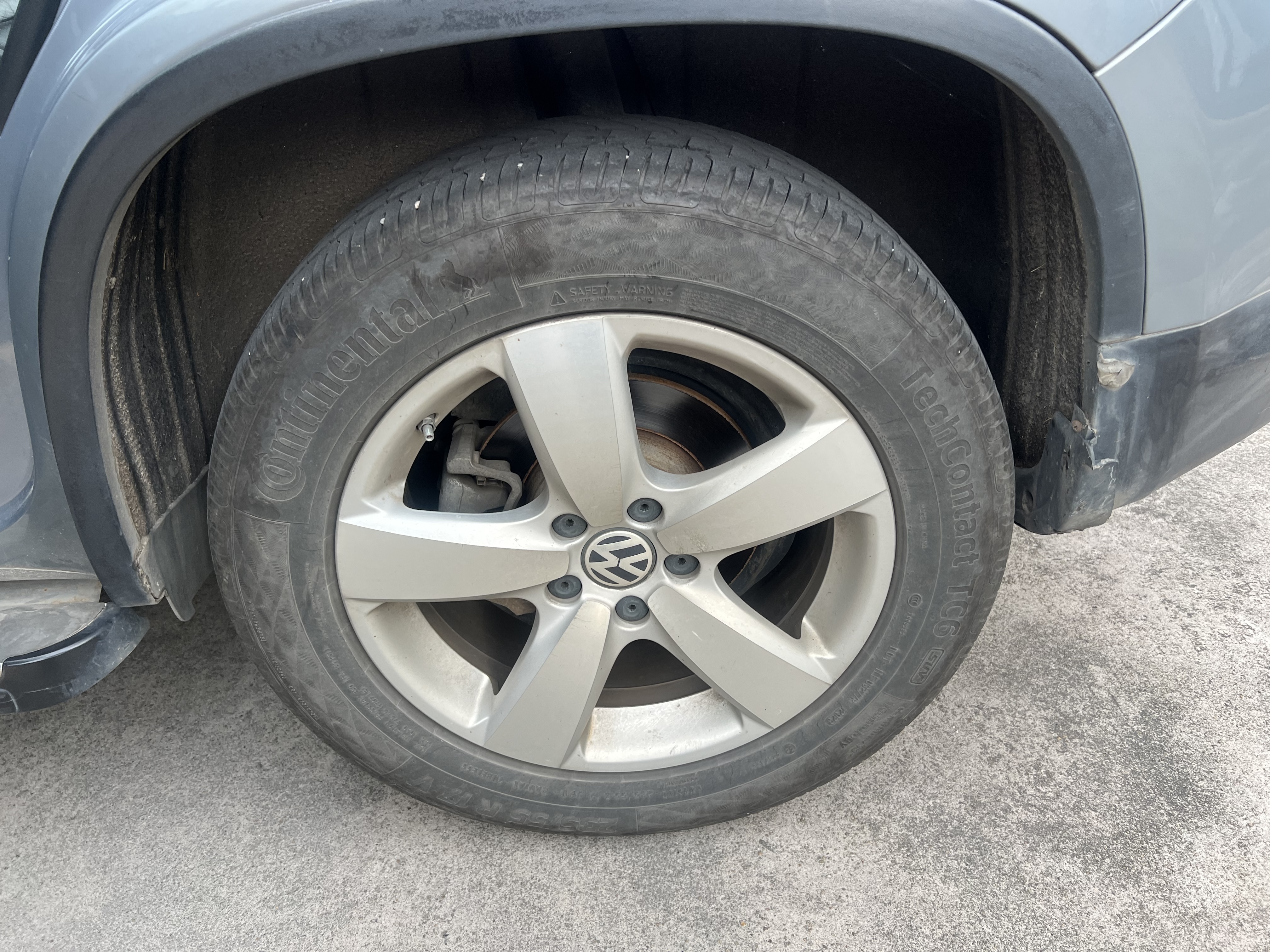 Volkswagen Tiguan 2011 immagine di auto #6