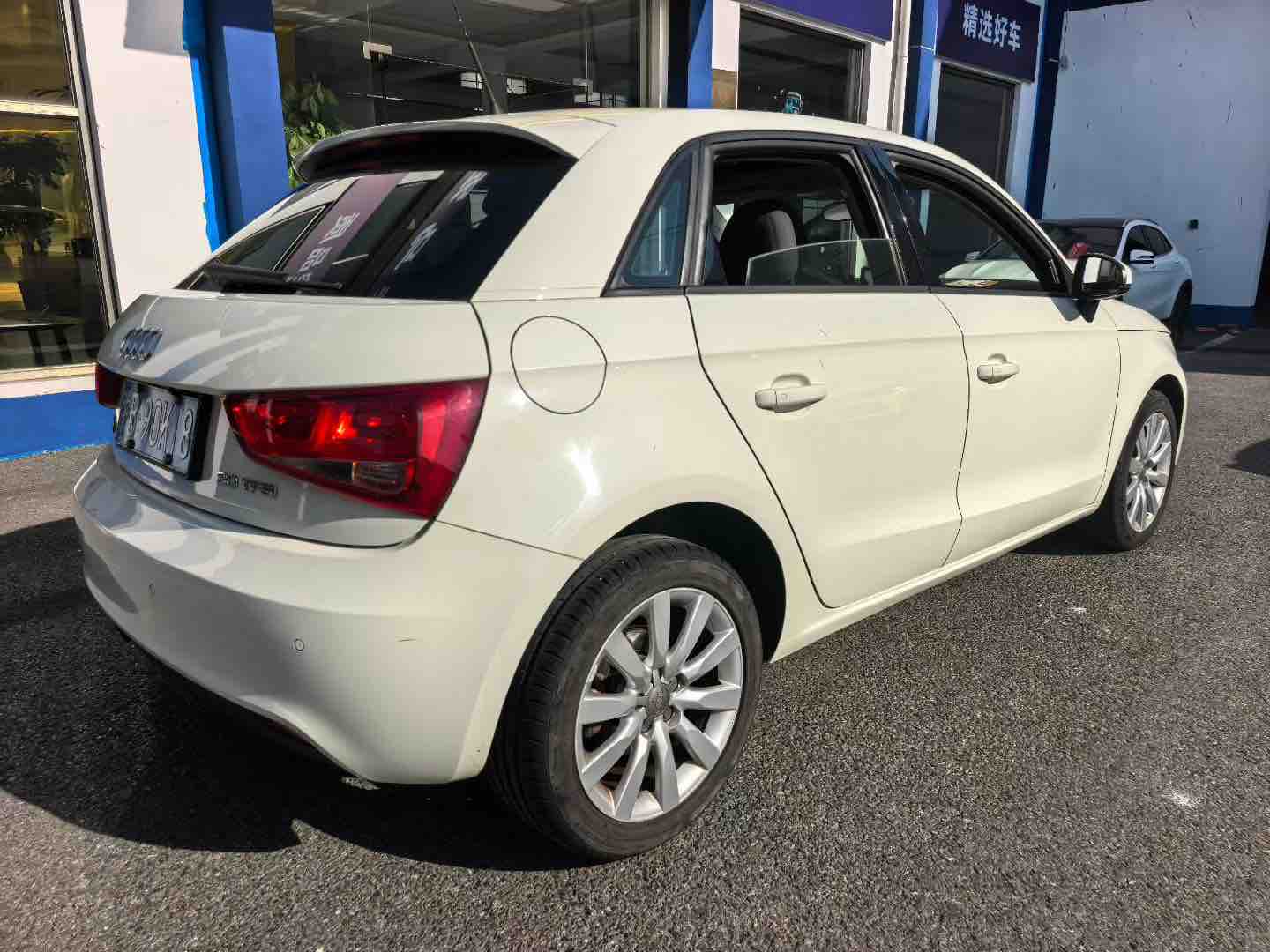 Audi A1 2014 car image #6