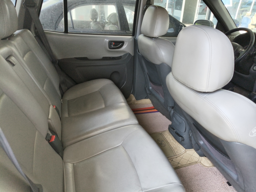 Hyundai Tucson (Imported) 2005 #6 Hyundai Tucson (Imported) 2005 car image #6