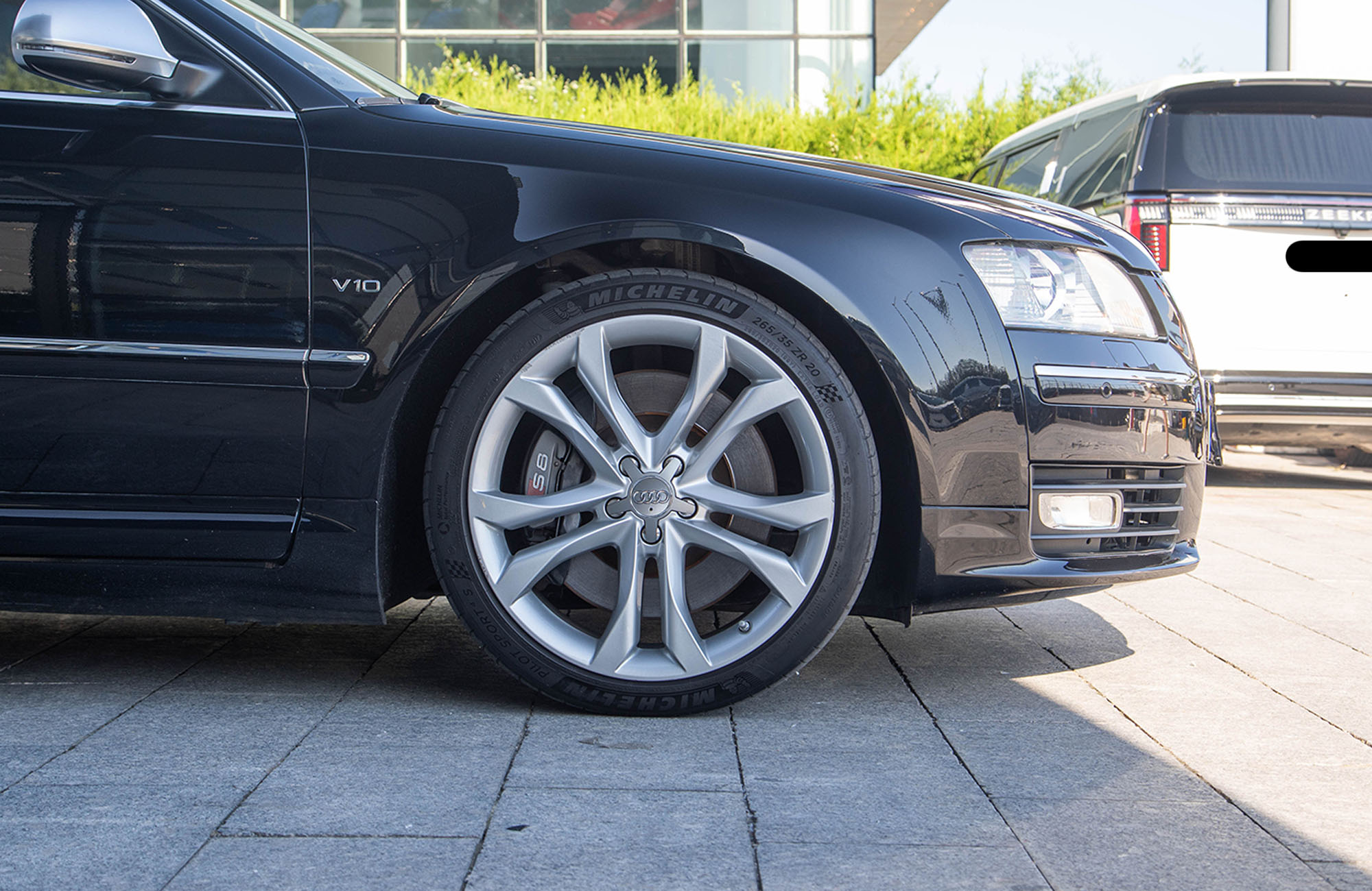 Audi S8 2009 #6 Audi S8 2009 car image #6