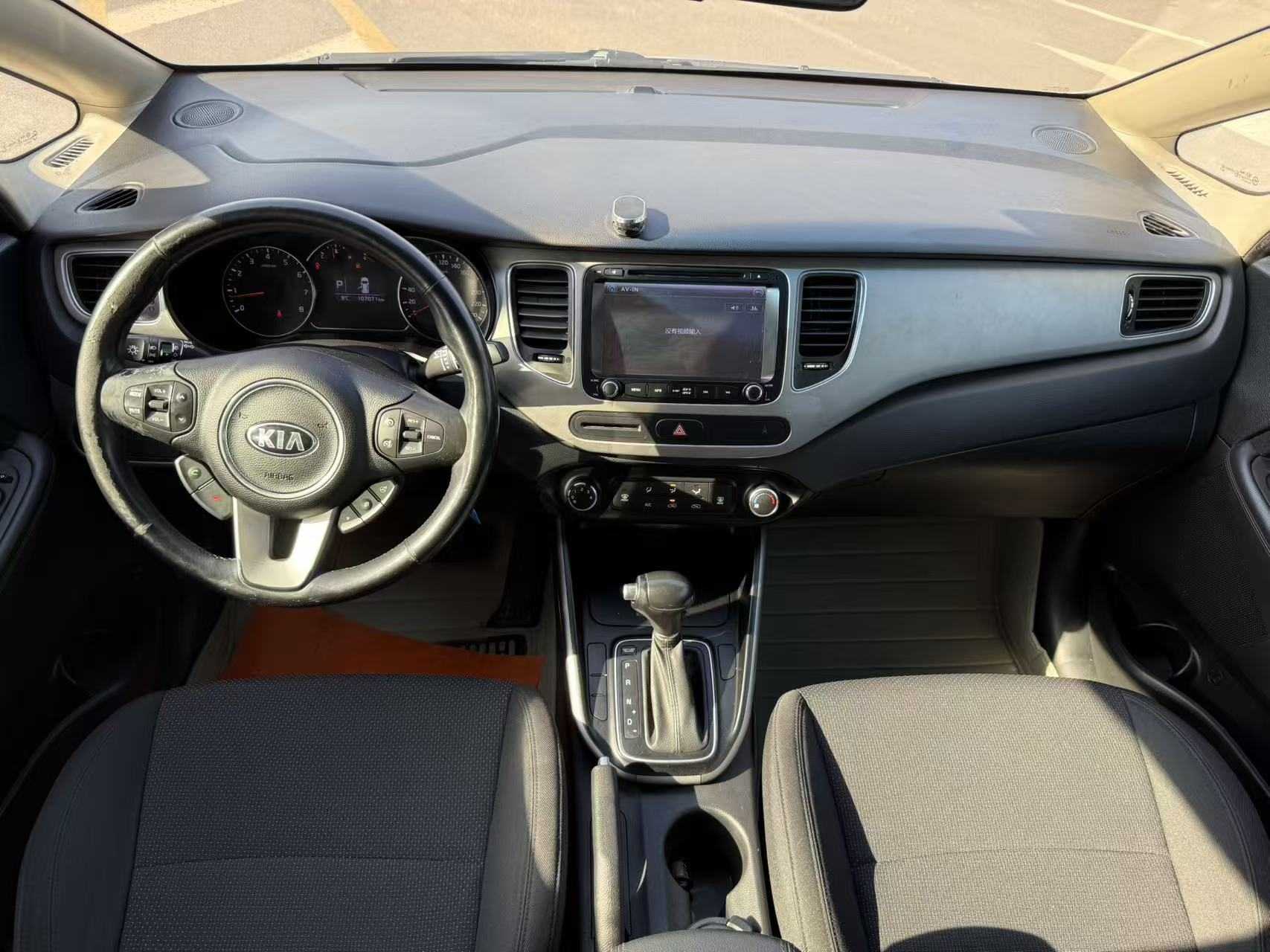 Kia Carens 2015 image de voiture #6