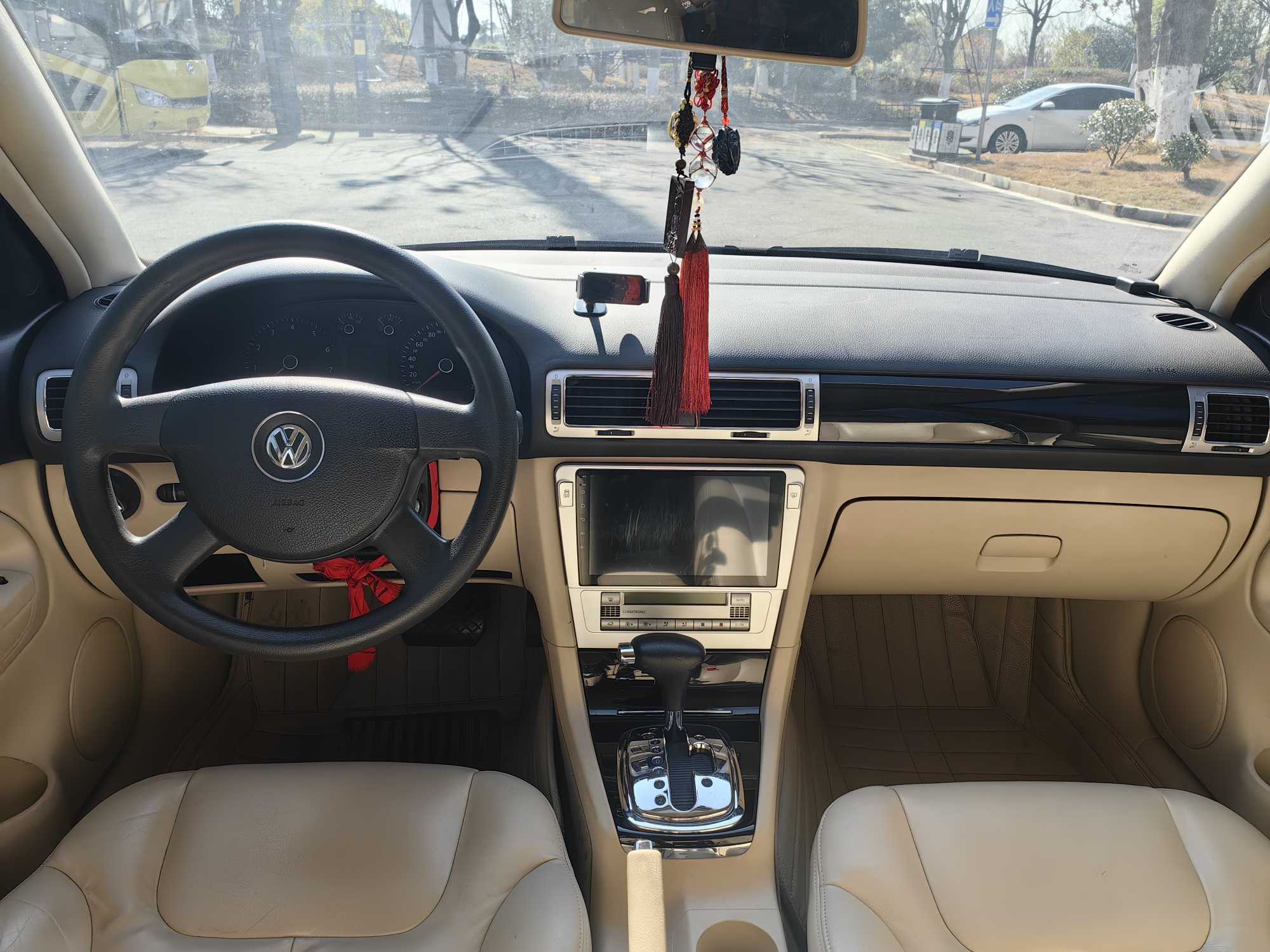 Volkswagen Passat Lingyu 2012 car image #6