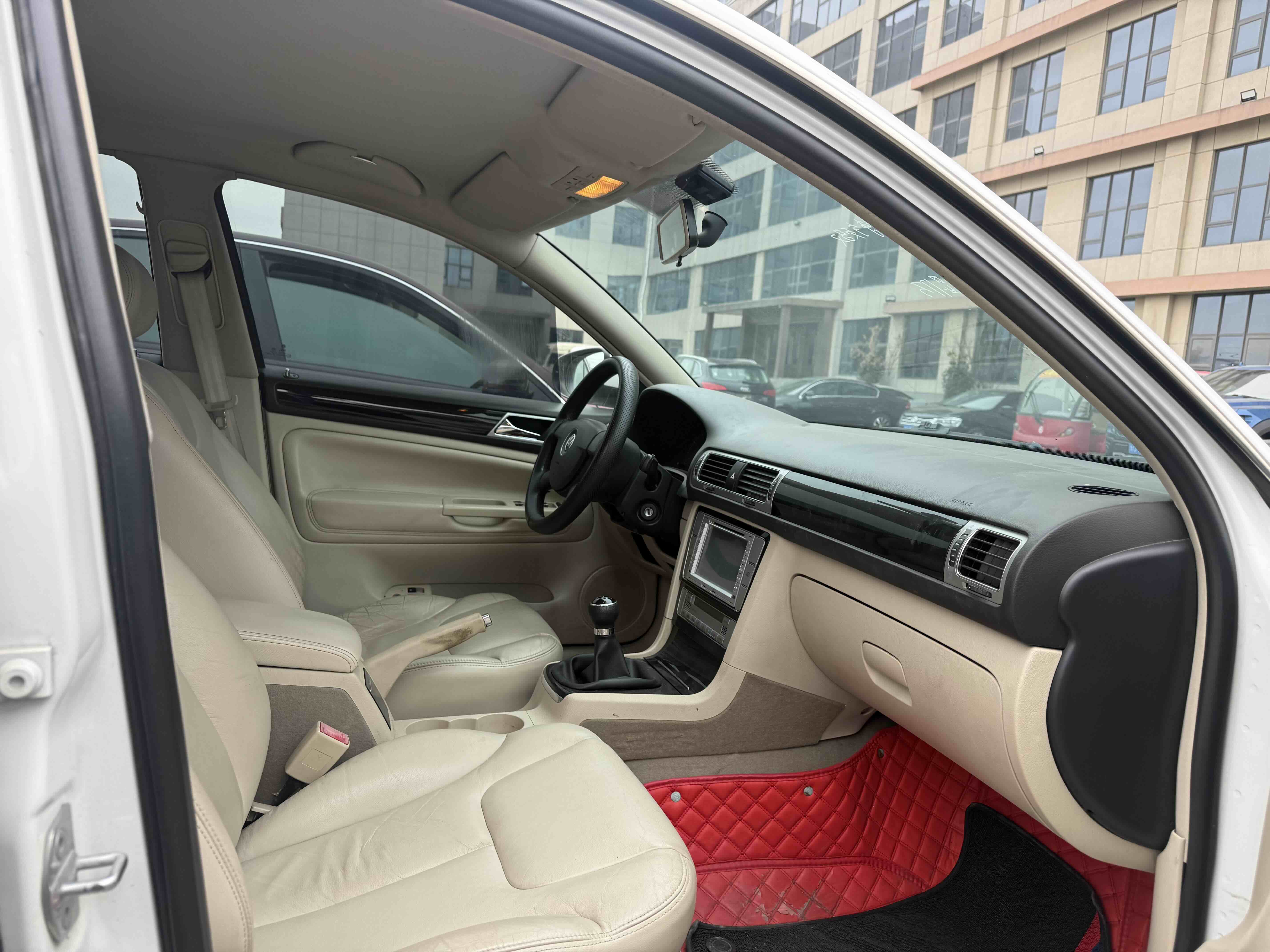 Volkswagen Passat Lingyu 2012 car image #6