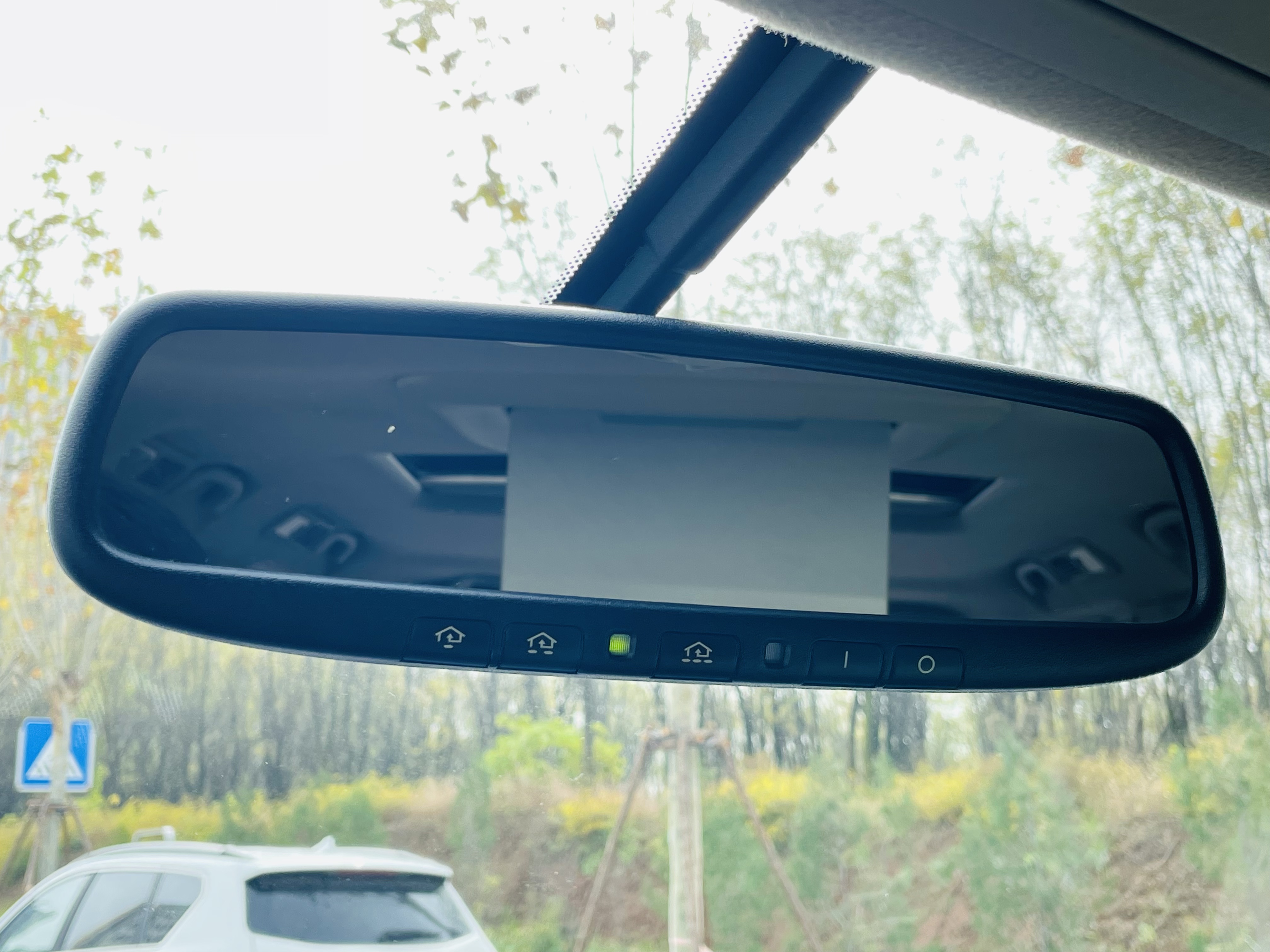 日产 贵士 2012 汽车图片 #6